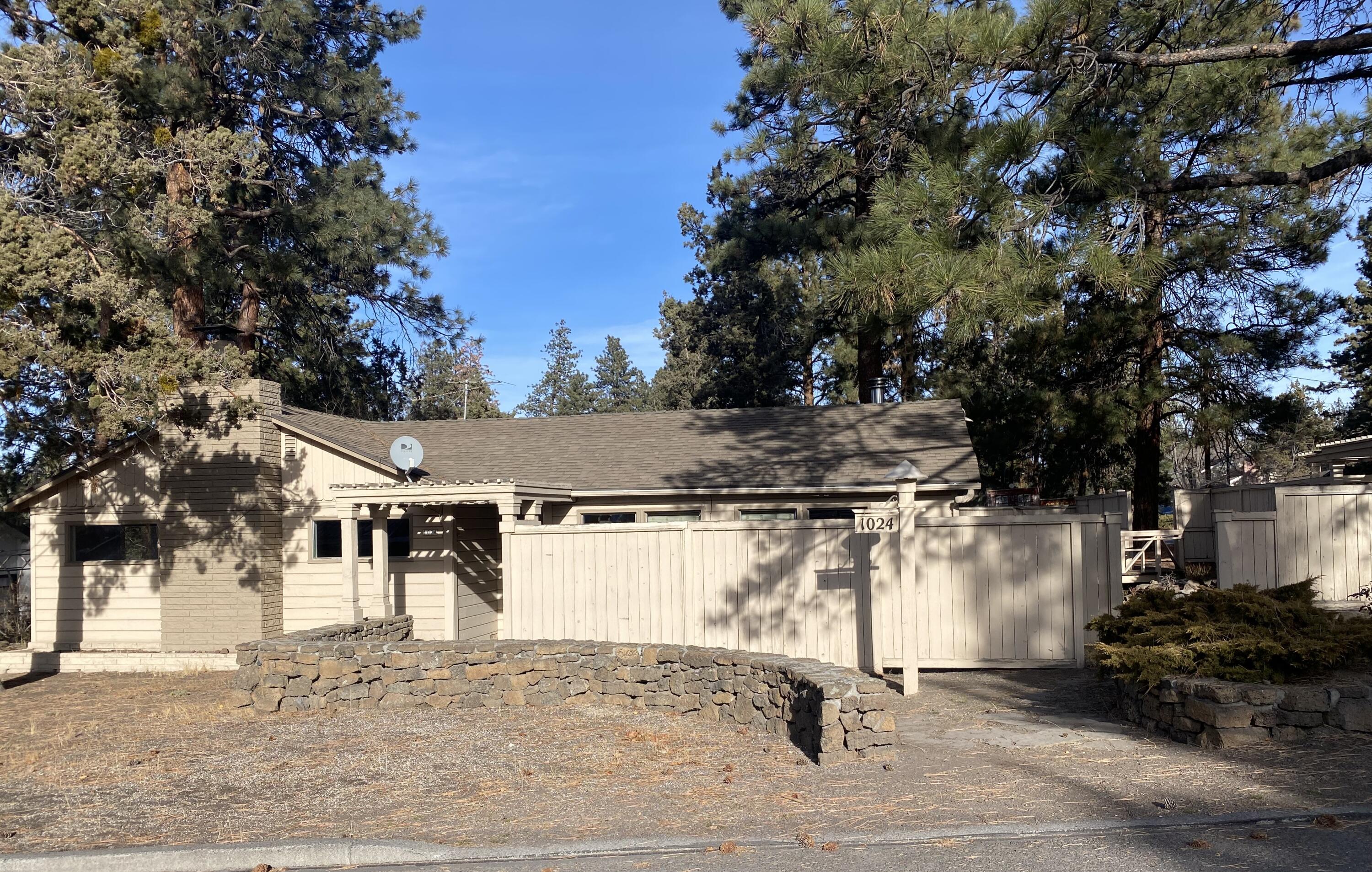 1024 NE Norton Avenue