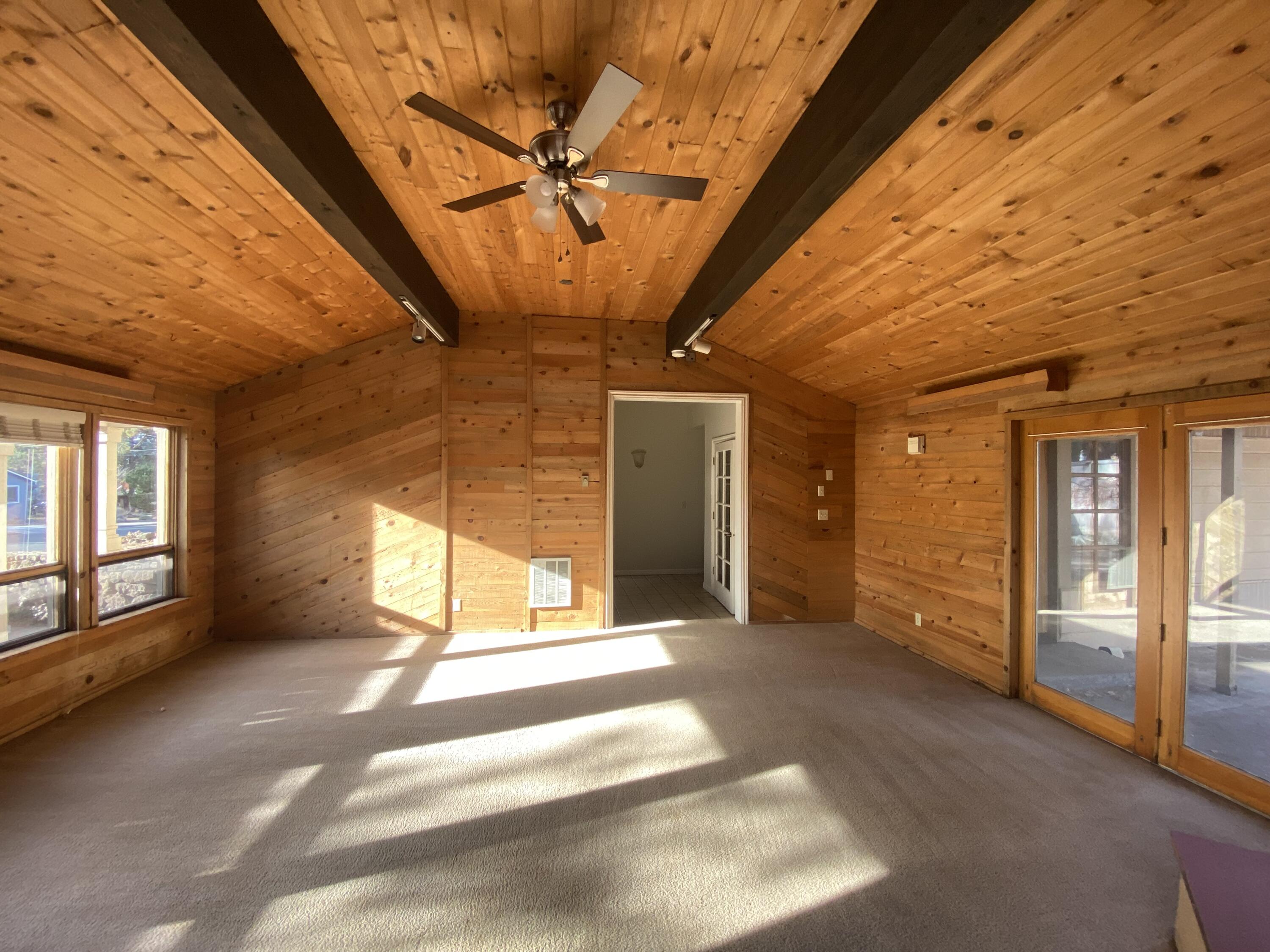 1024 NE Norton Avenue