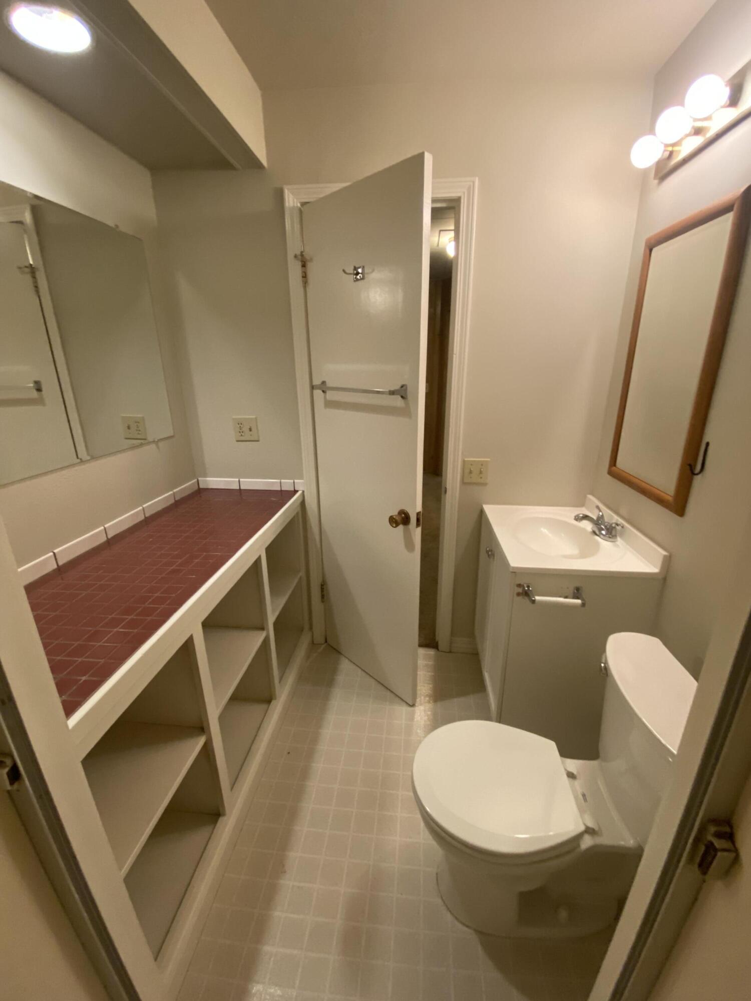 1024 NE Norton Avenue