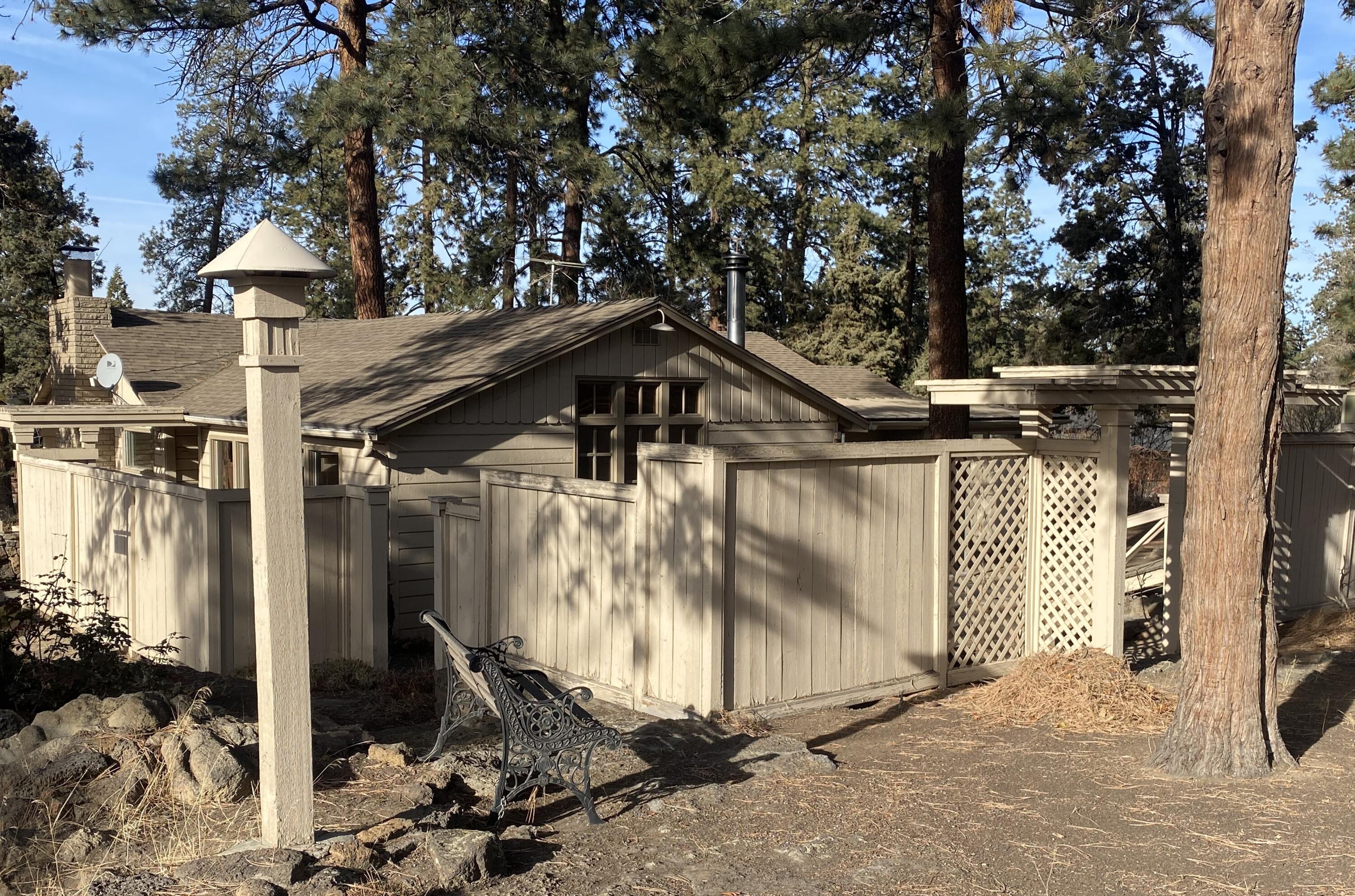 1024 NE Norton Avenue