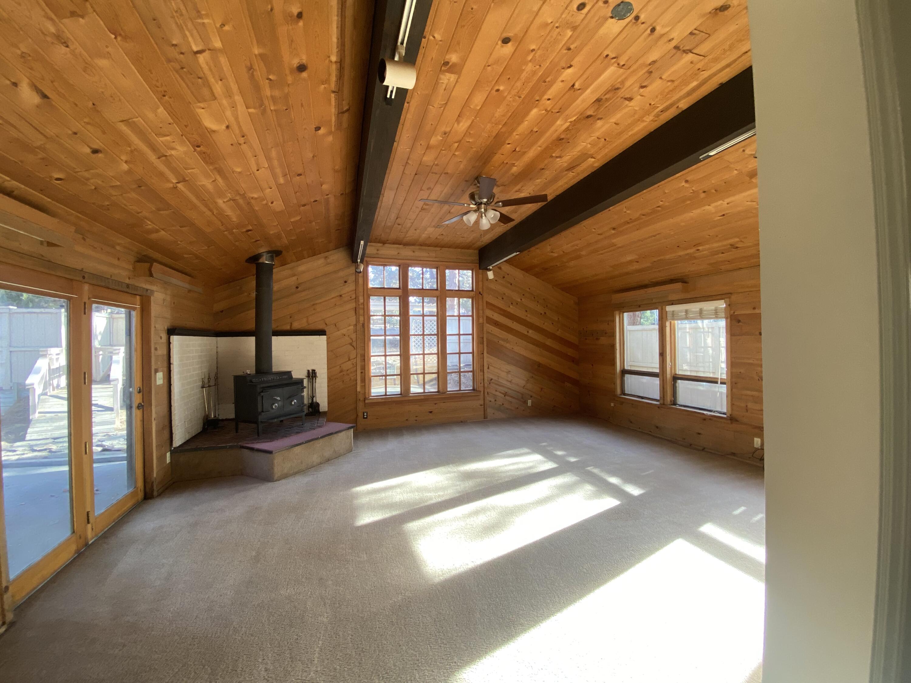 1024 NE Norton Avenue