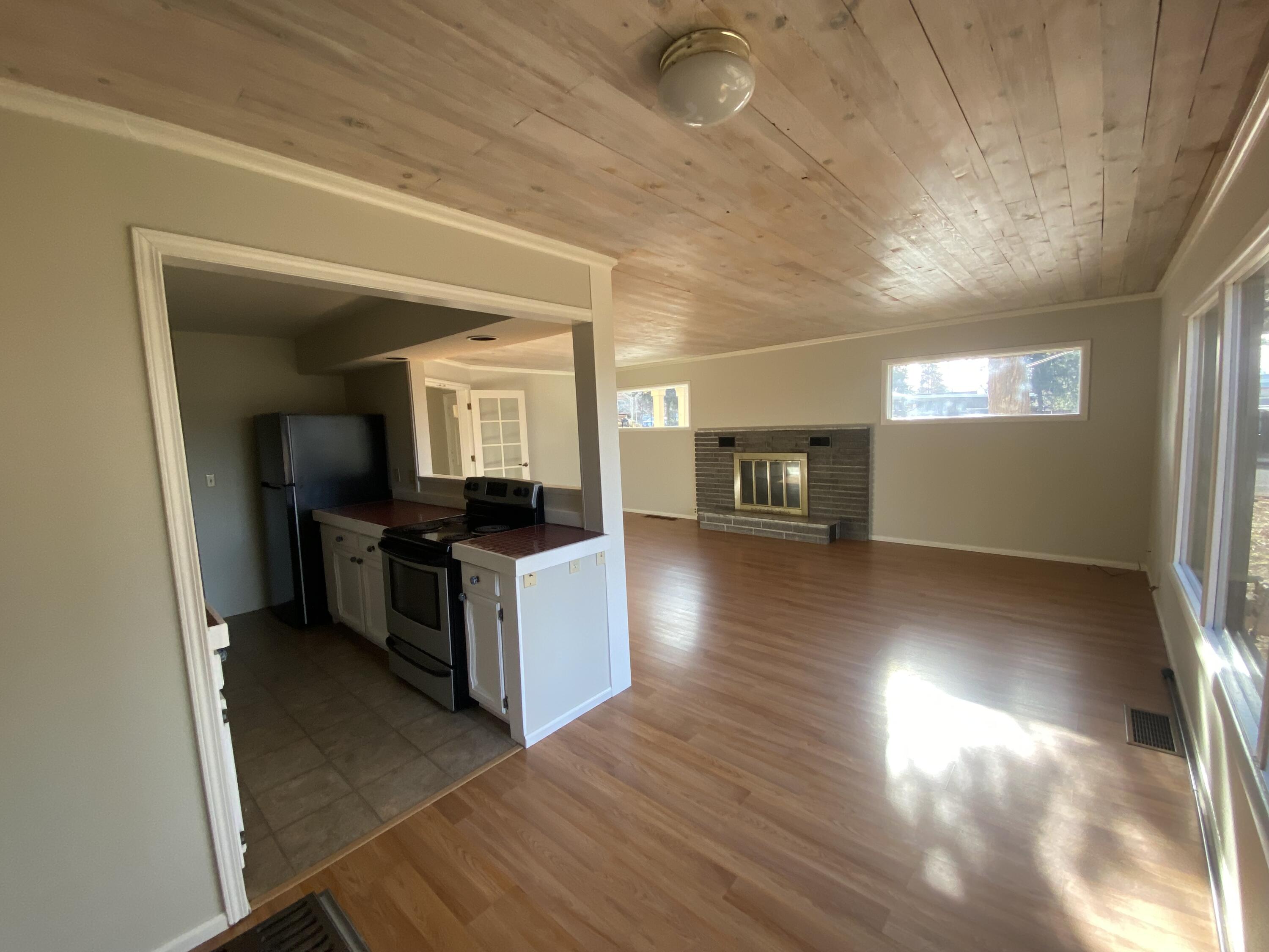 1024 NE Norton Avenue