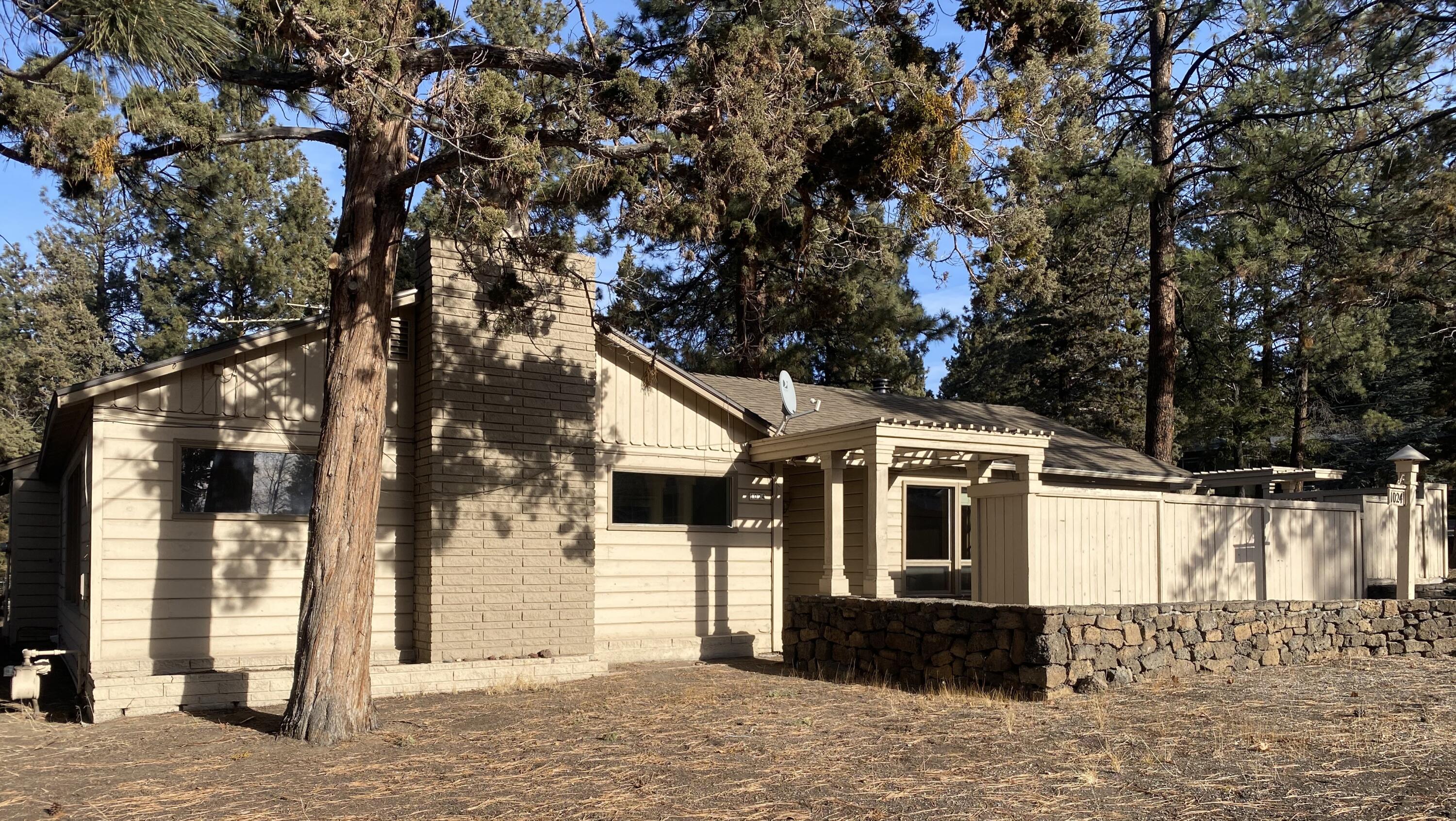 1024 NE Norton Avenue