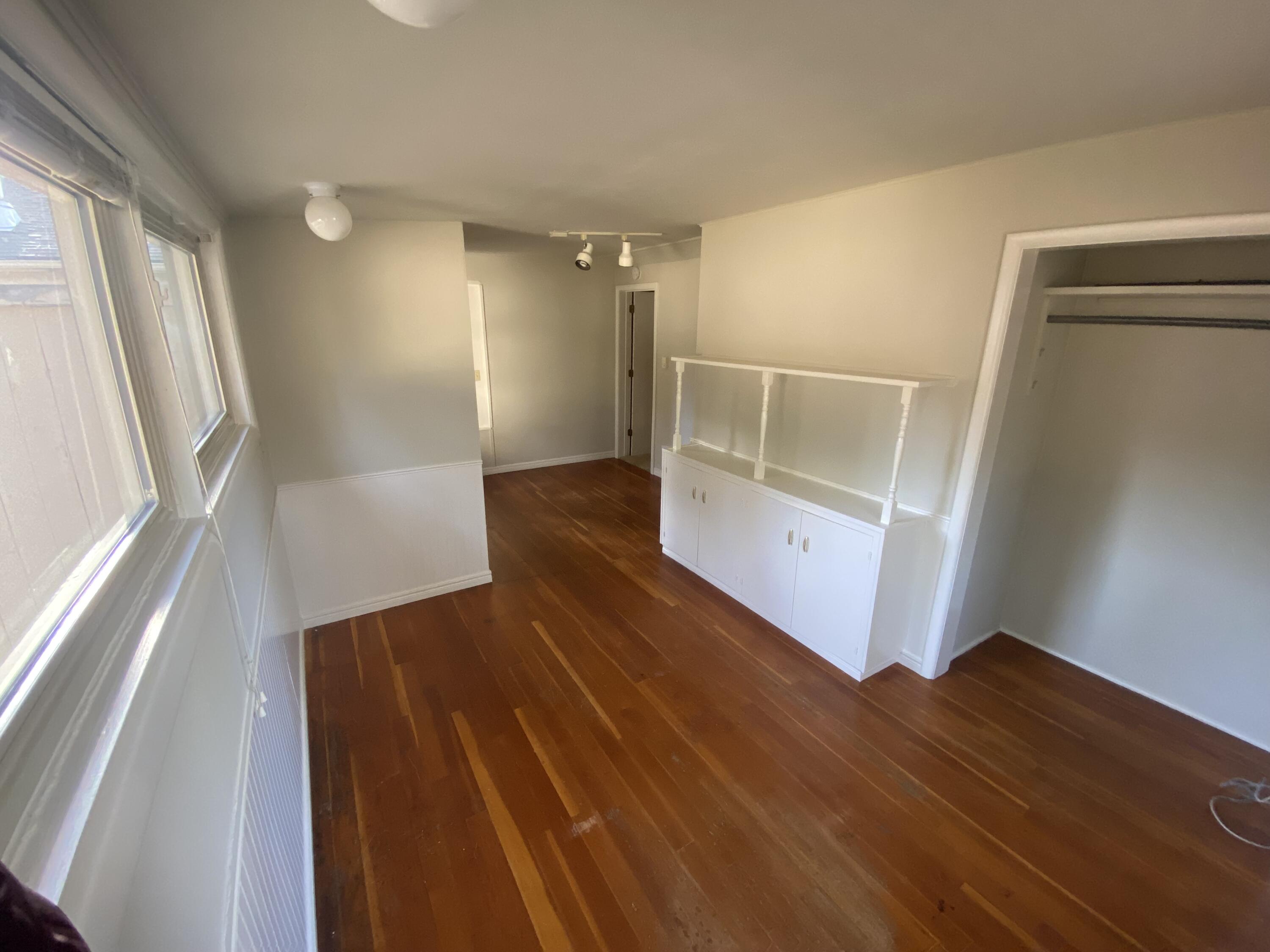 1024 NE Norton Avenue