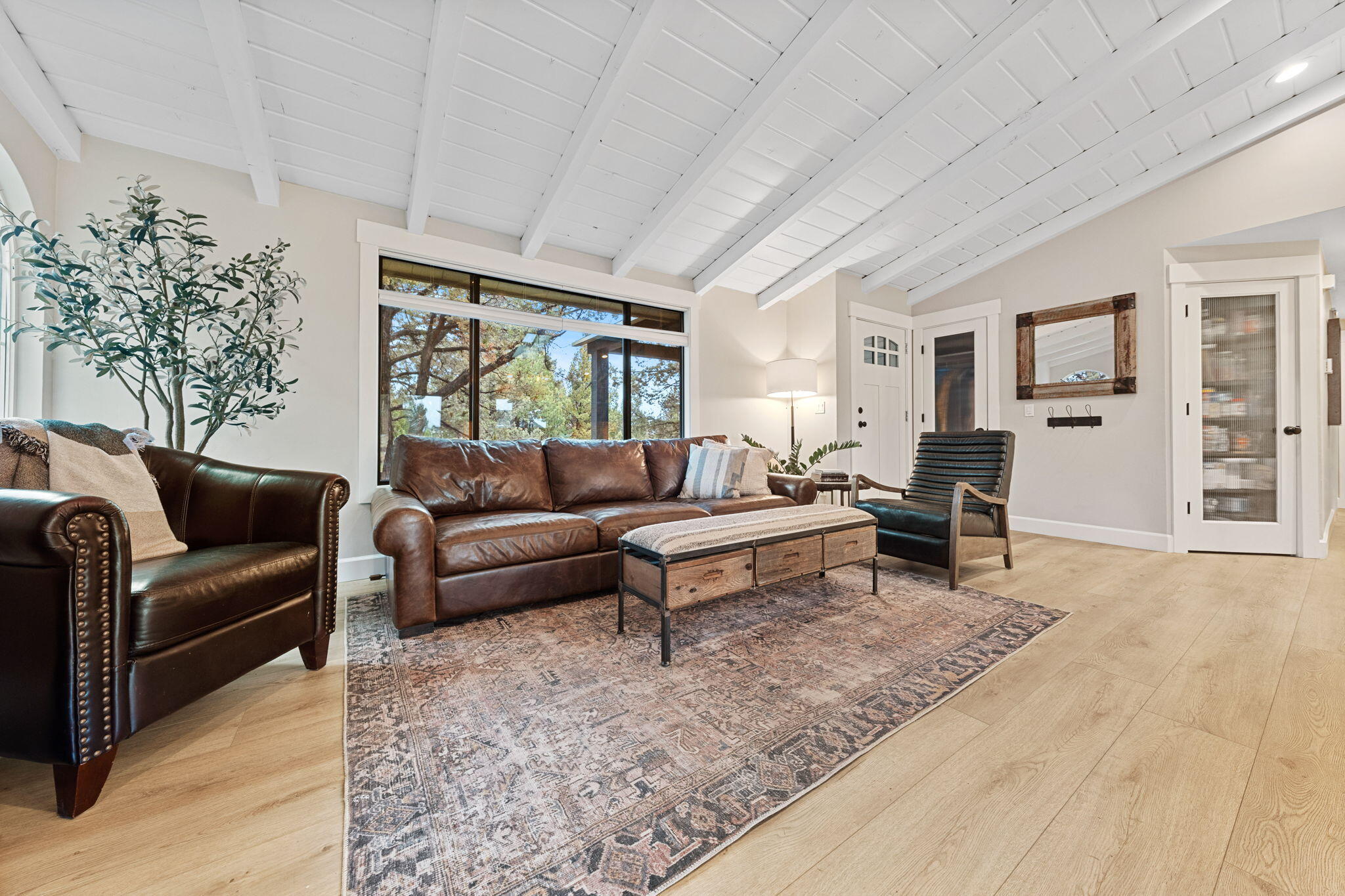 64089 Tumalo Rim Drive