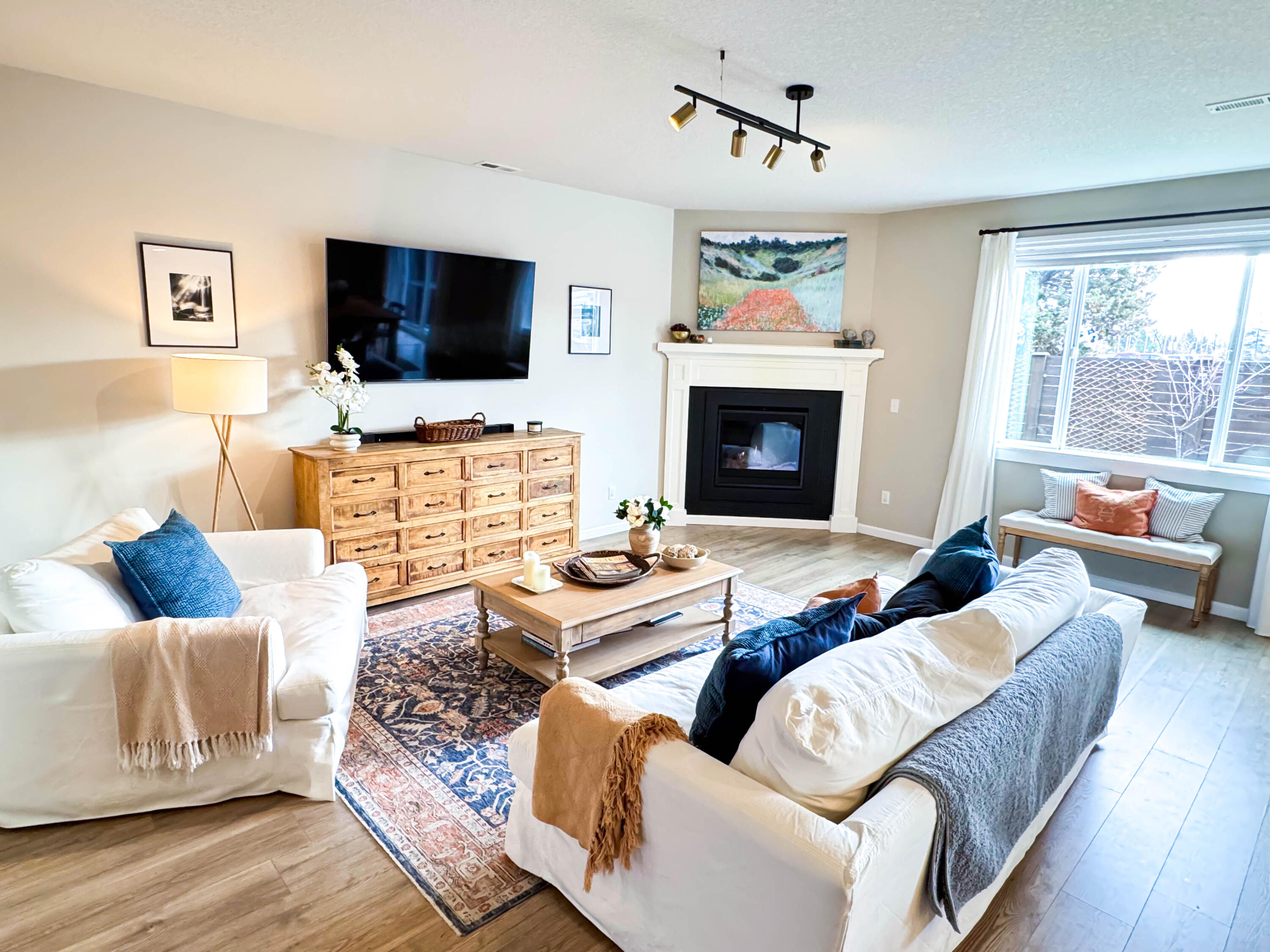 20551 SE Cameron Avenue