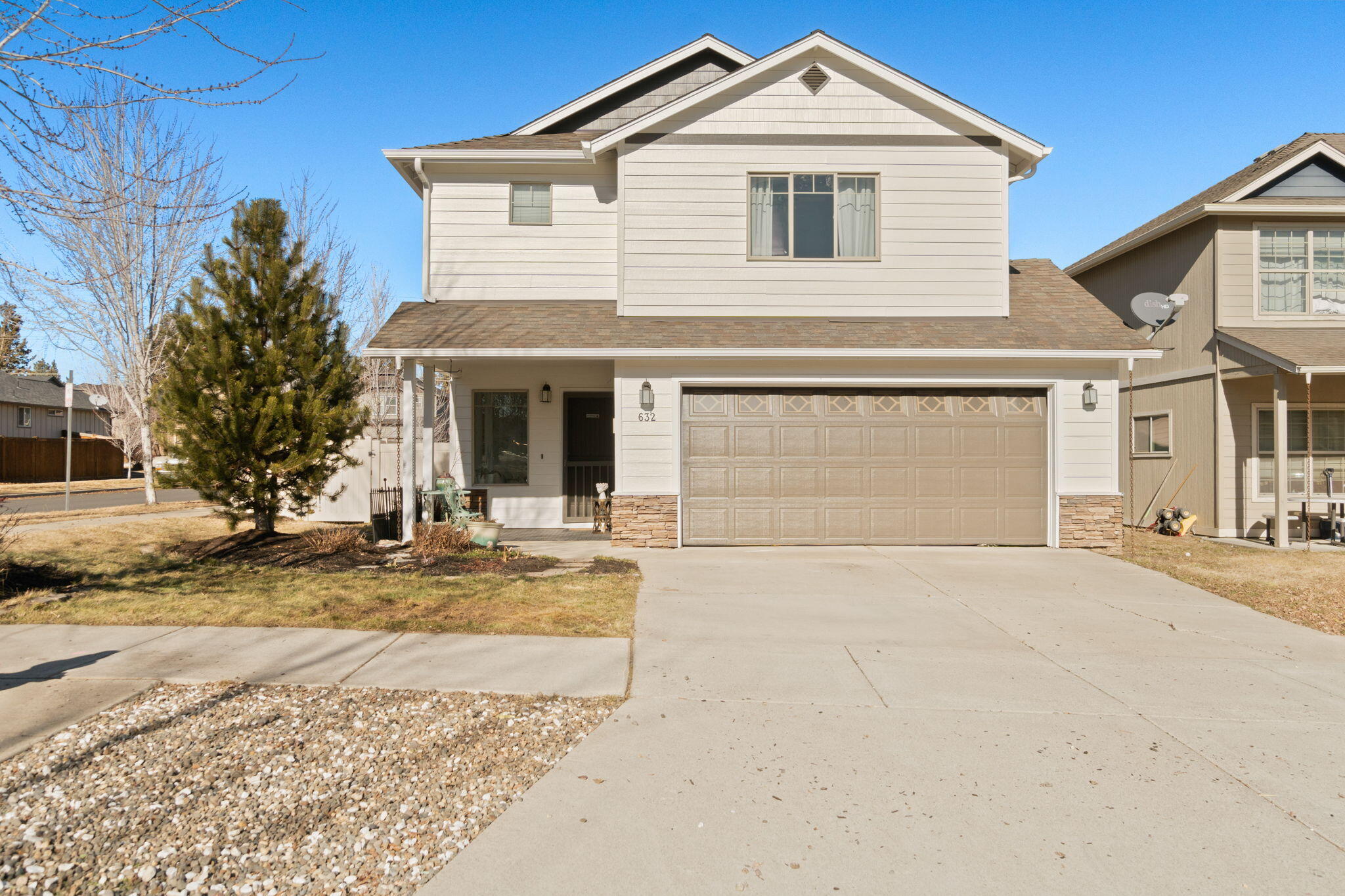632 SE Glengarry Place