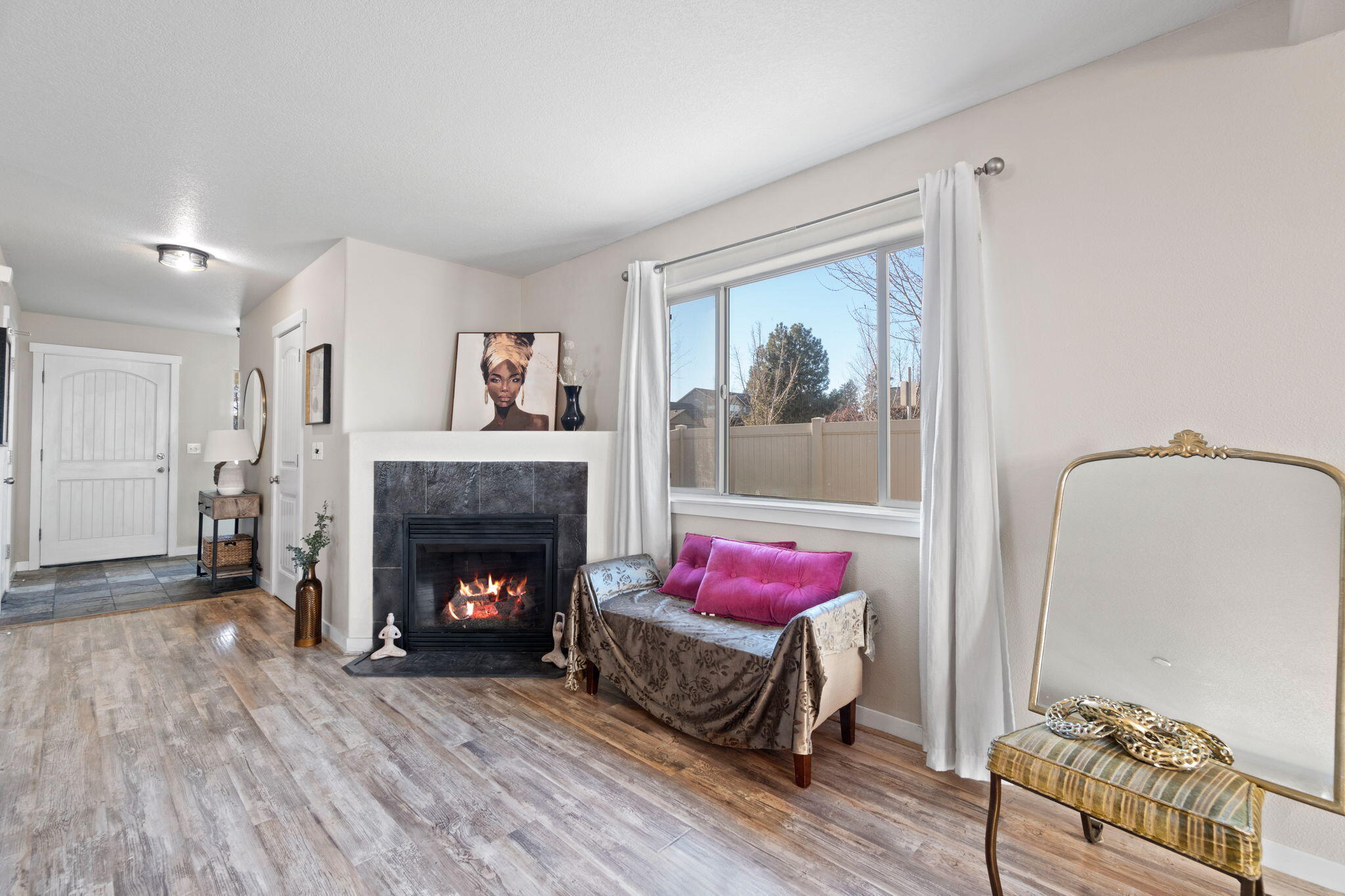 632 SE Glengarry Place