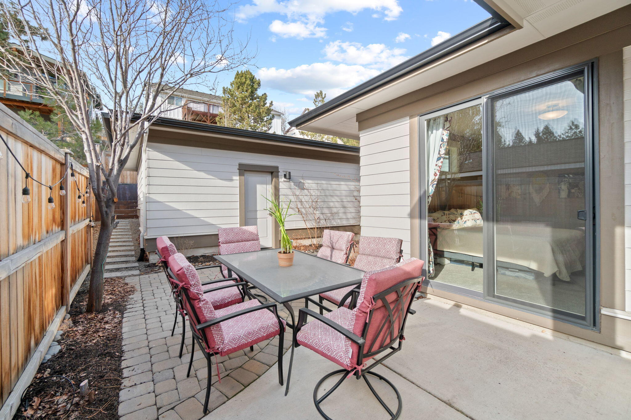 2317 NW Awbrey Court