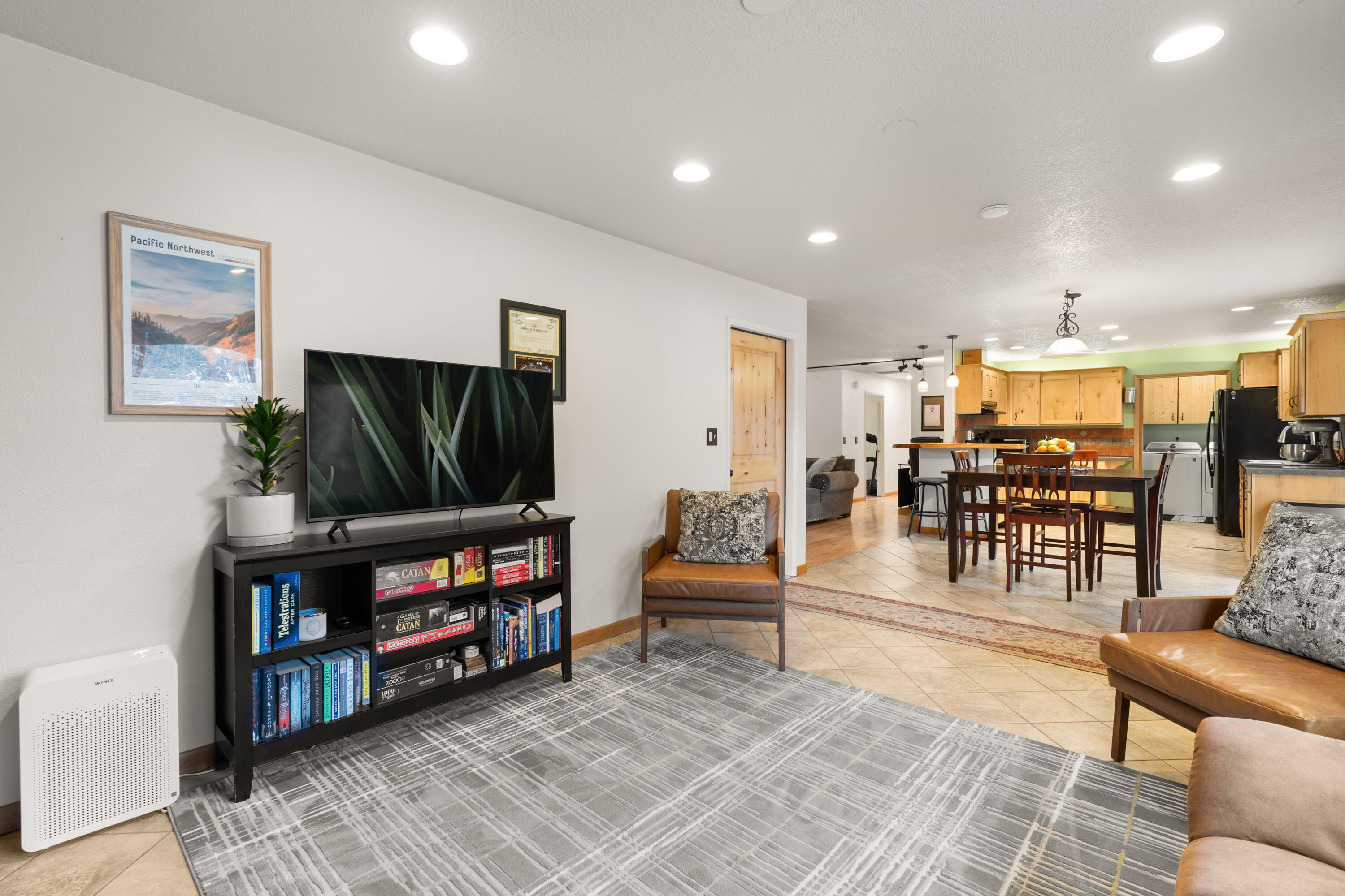 3390 SW Antelope Avenue