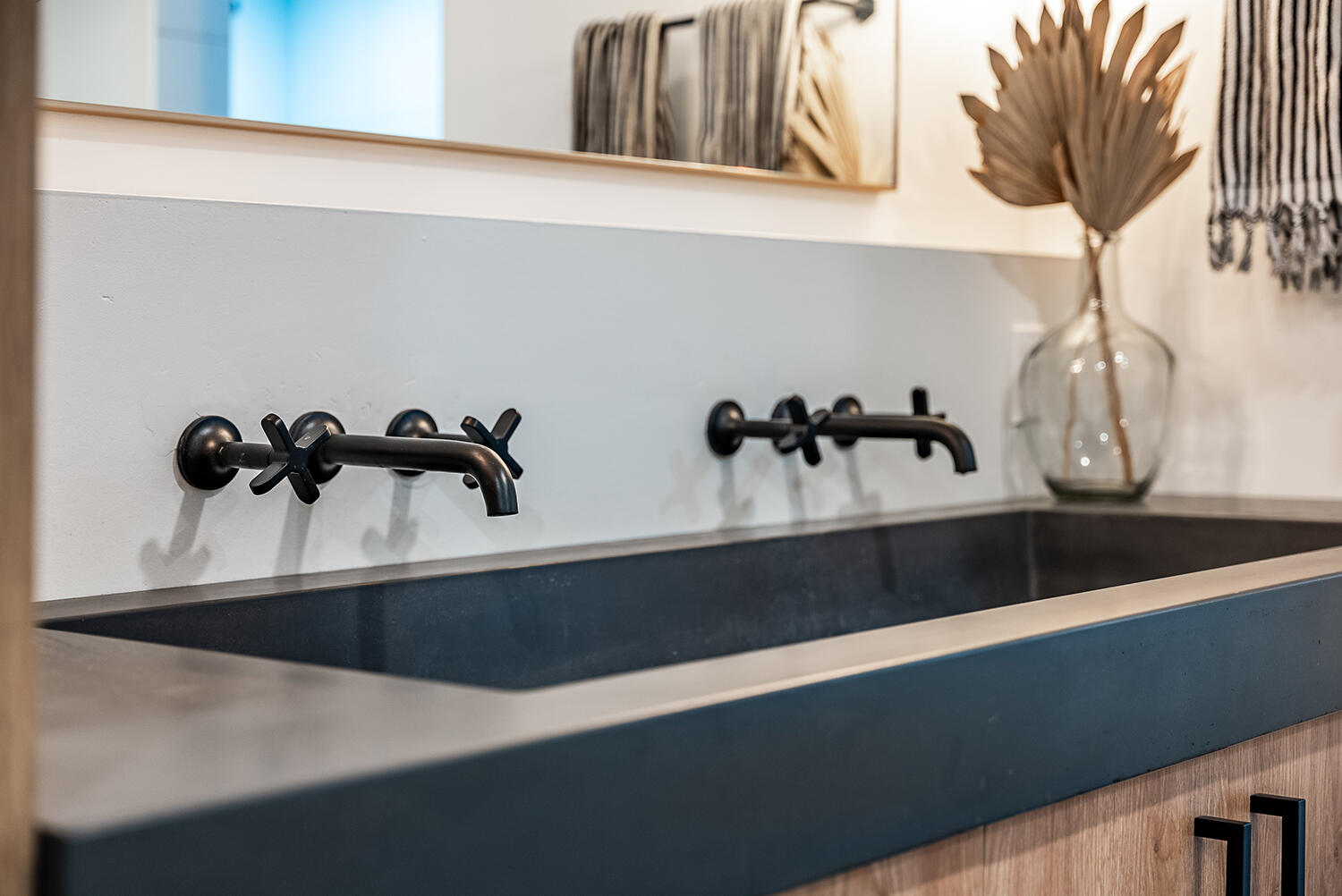 3916 NW Lower Village Road