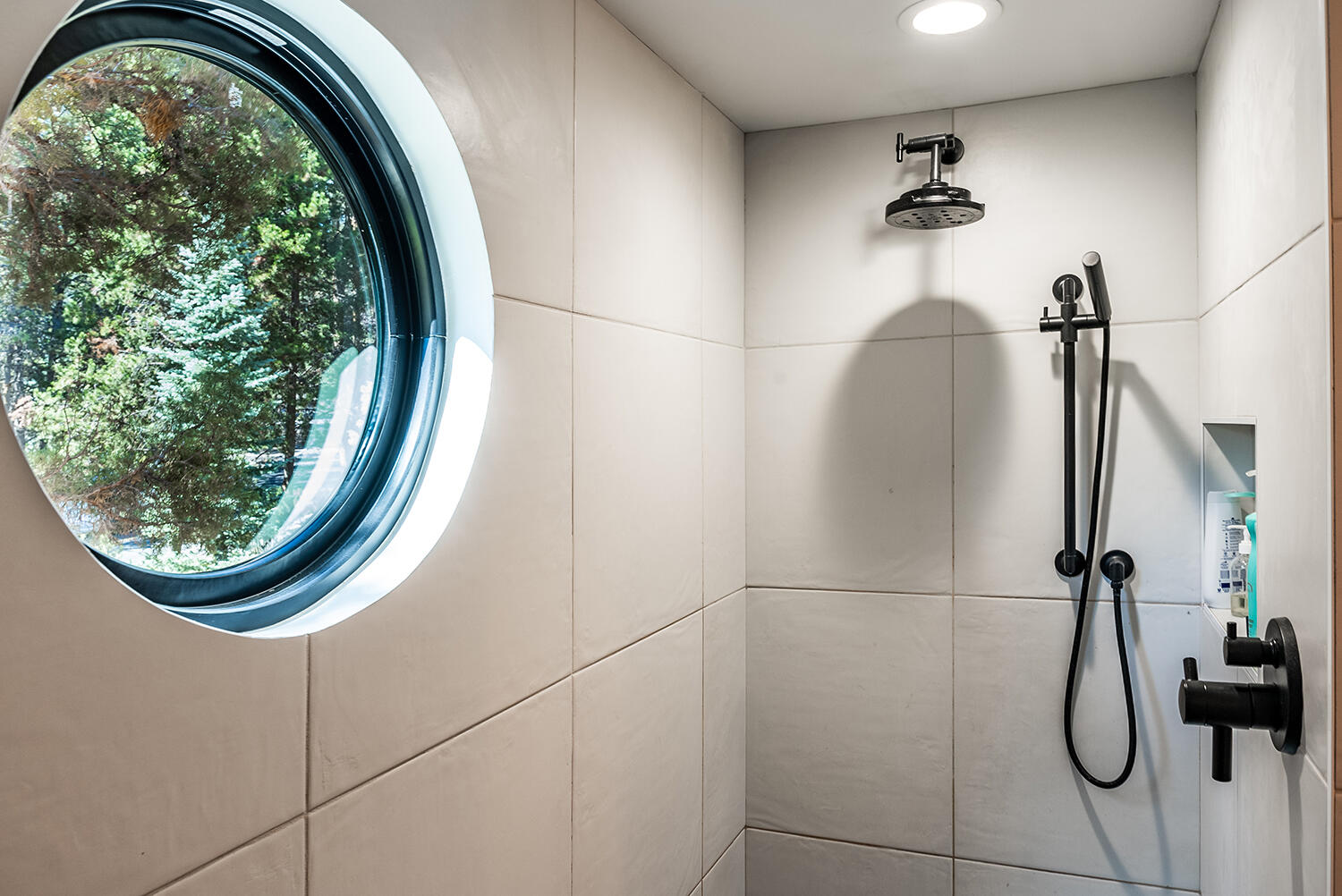 3916 NW Lower Village Road