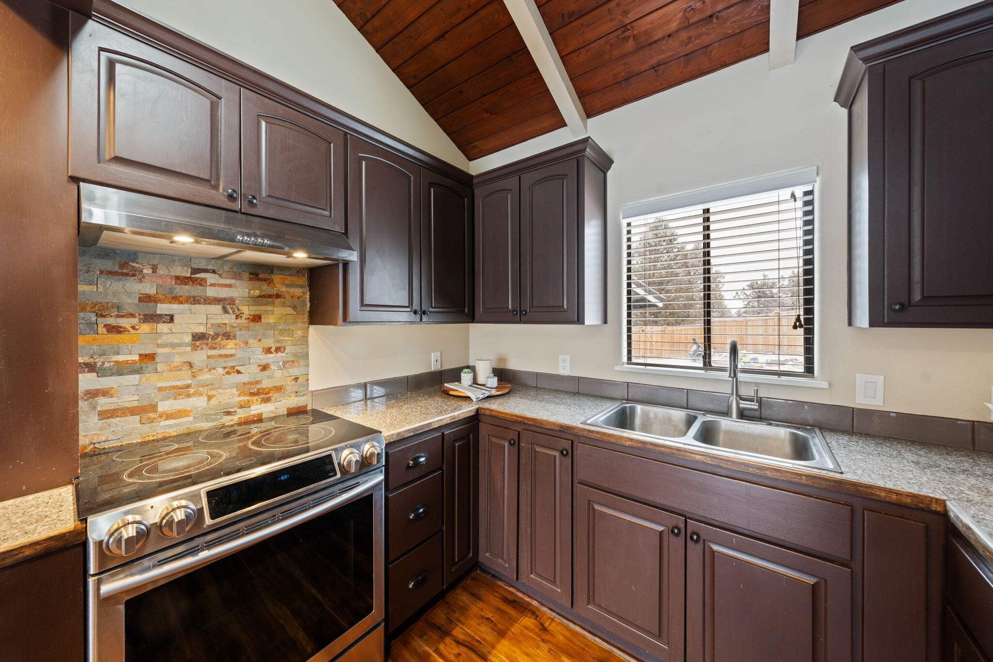 17909 Cascade Estates Drive