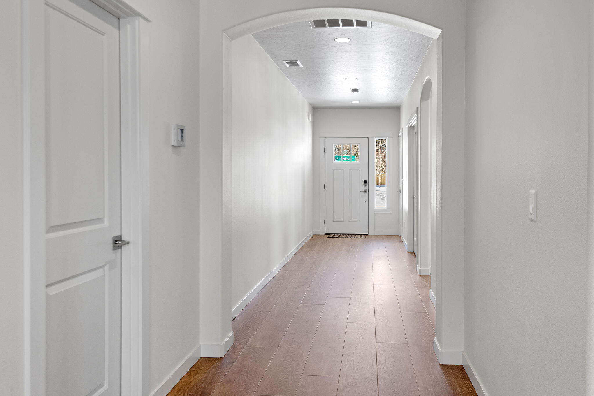 61389 SE Preston Street