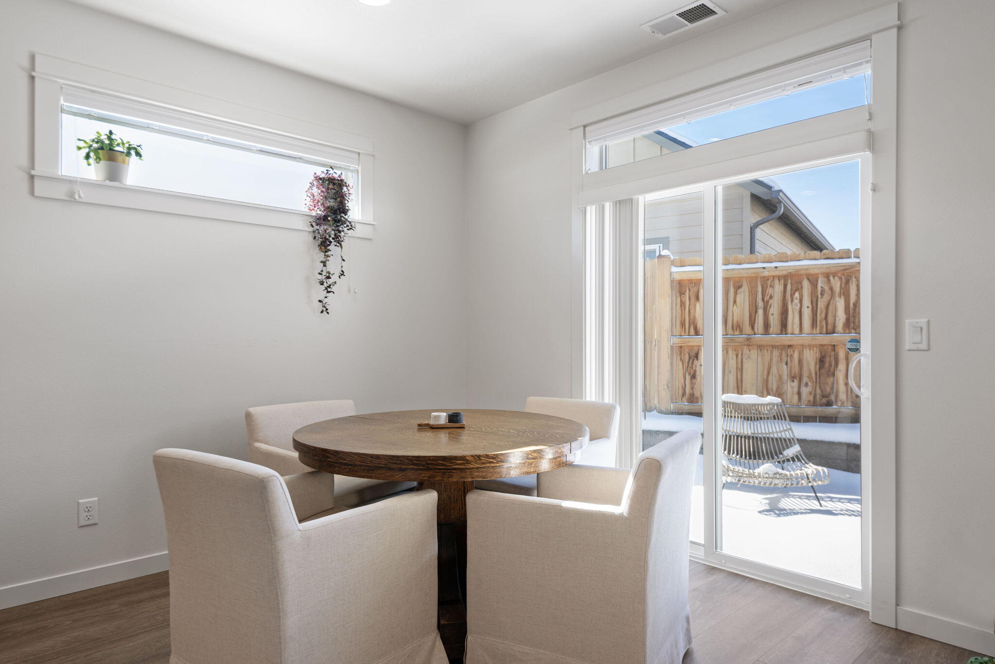 61389 SE Preston Street