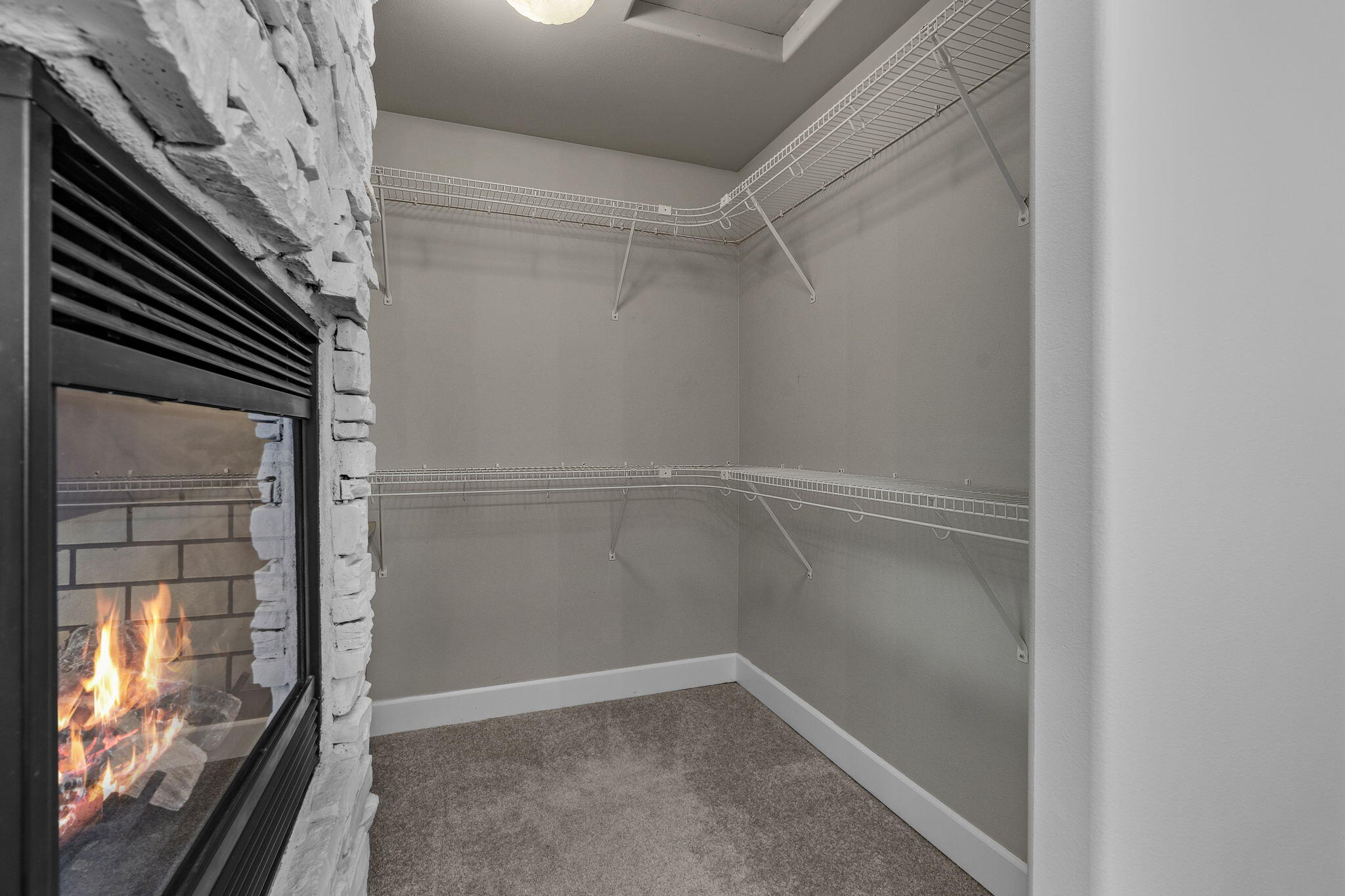 2060 NW Shiraz Court