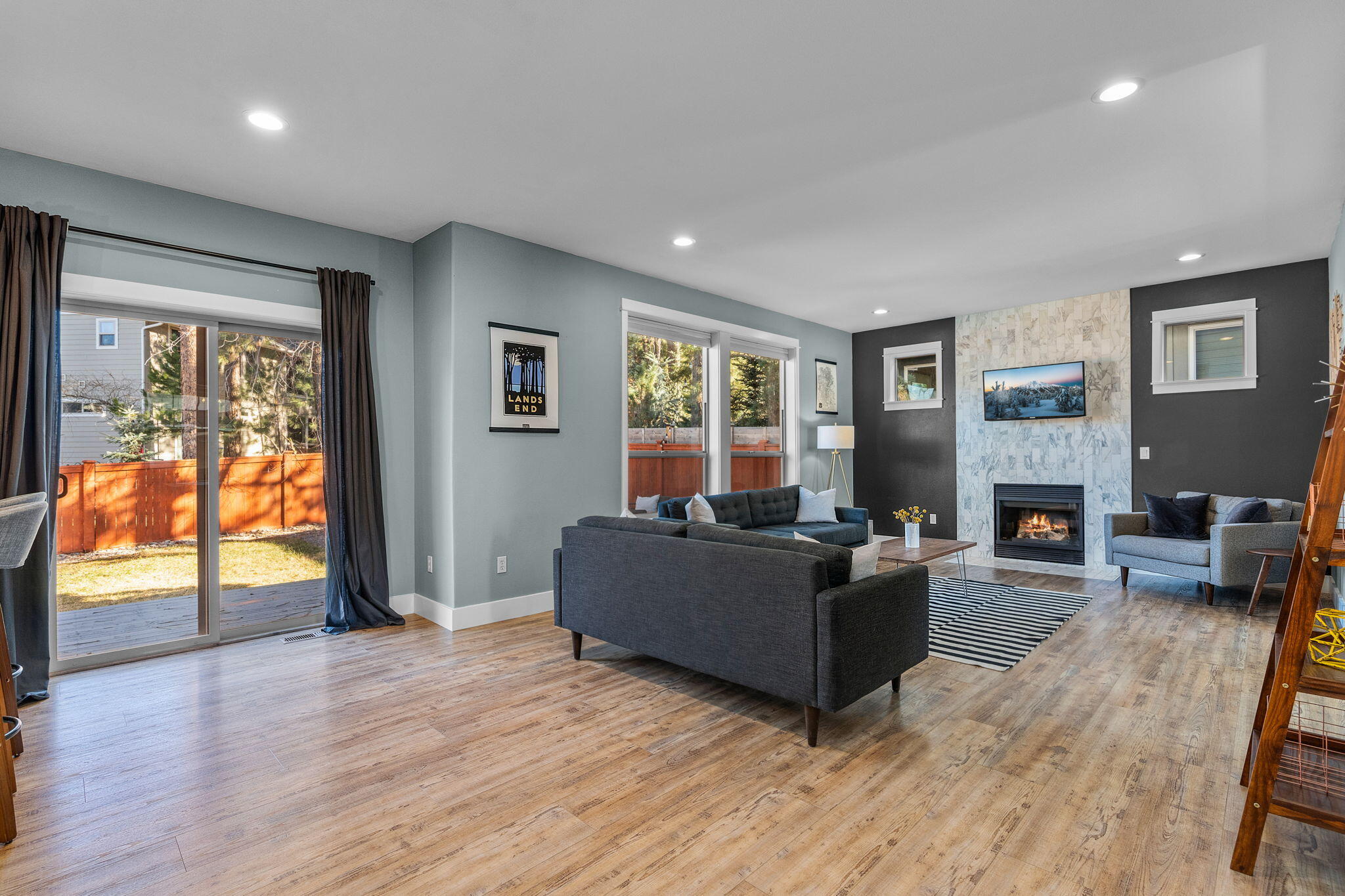 2060 NW Shiraz Court