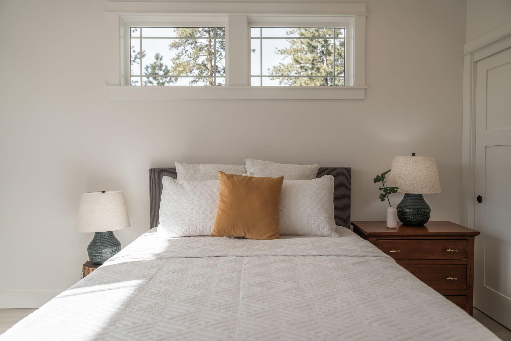 141 W Clearpine Drive