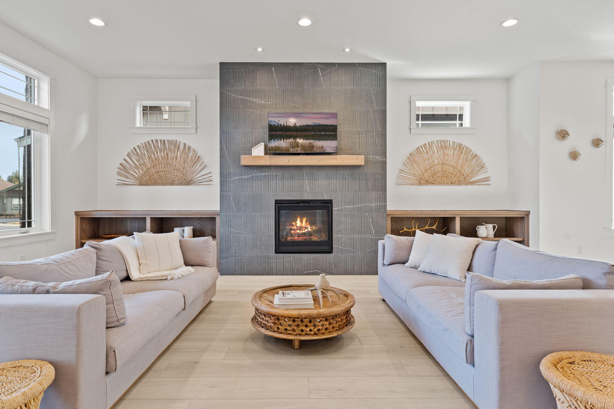 141 W Clearpine Drive