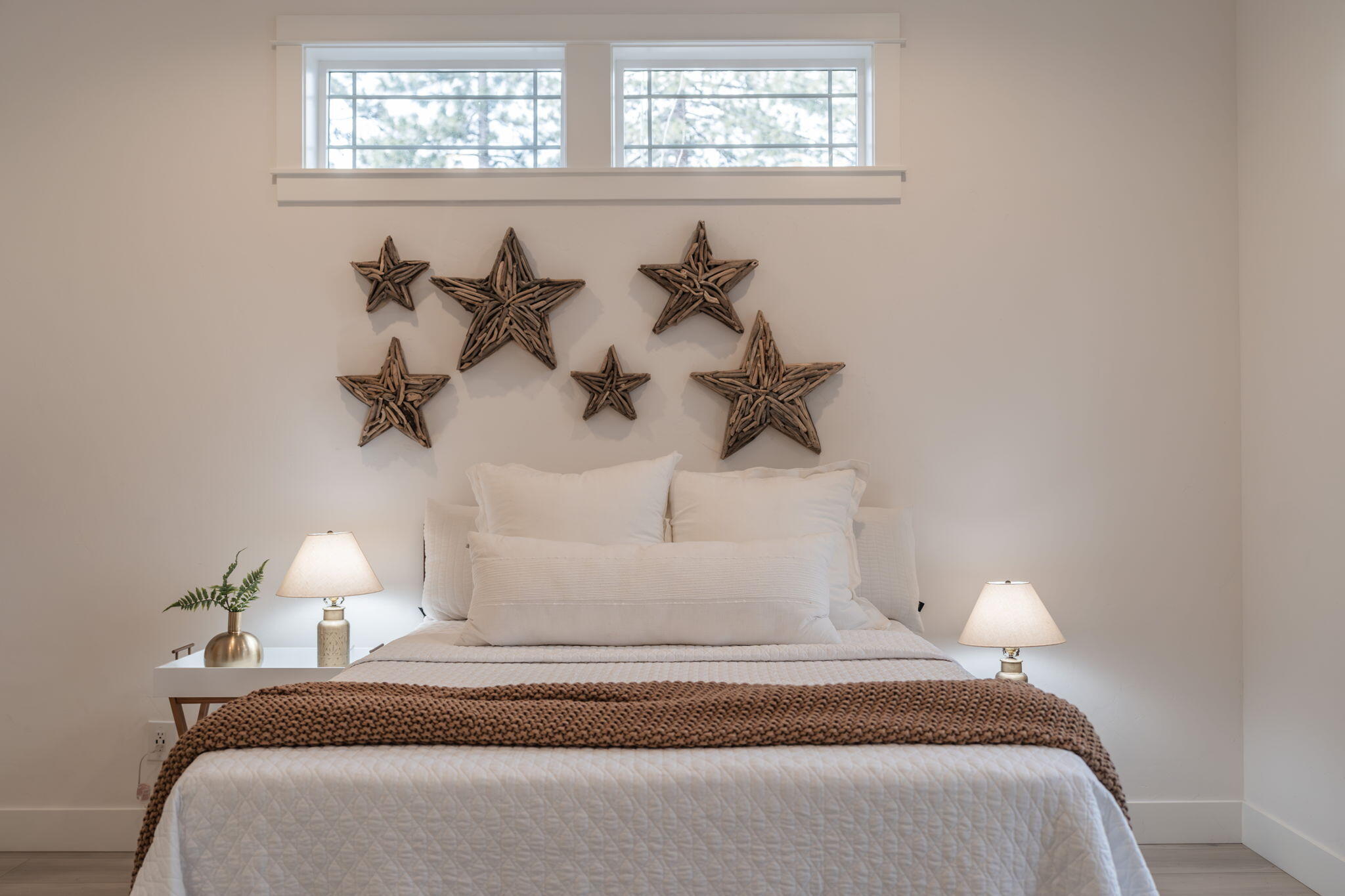 141 W Clearpine Drive