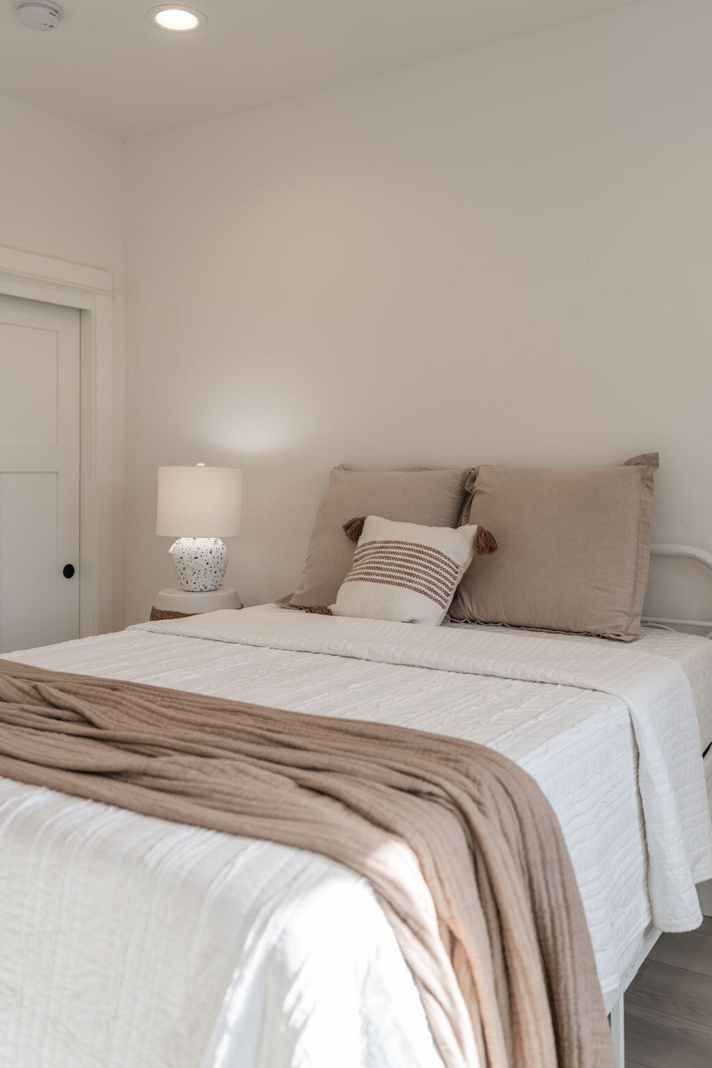 141 W Clearpine Drive