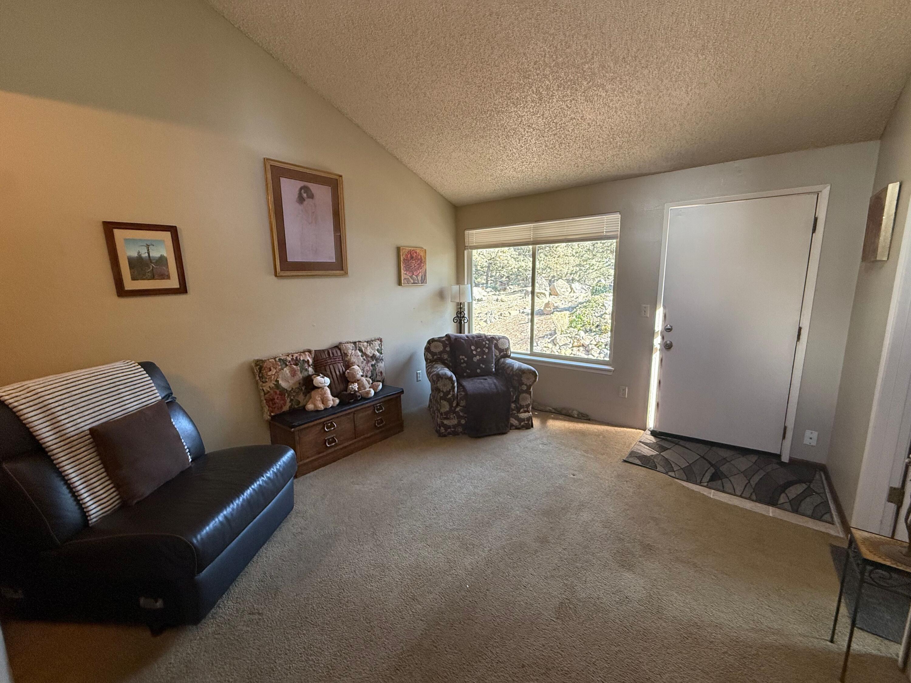 1700 NE Wells Acres Road, 3