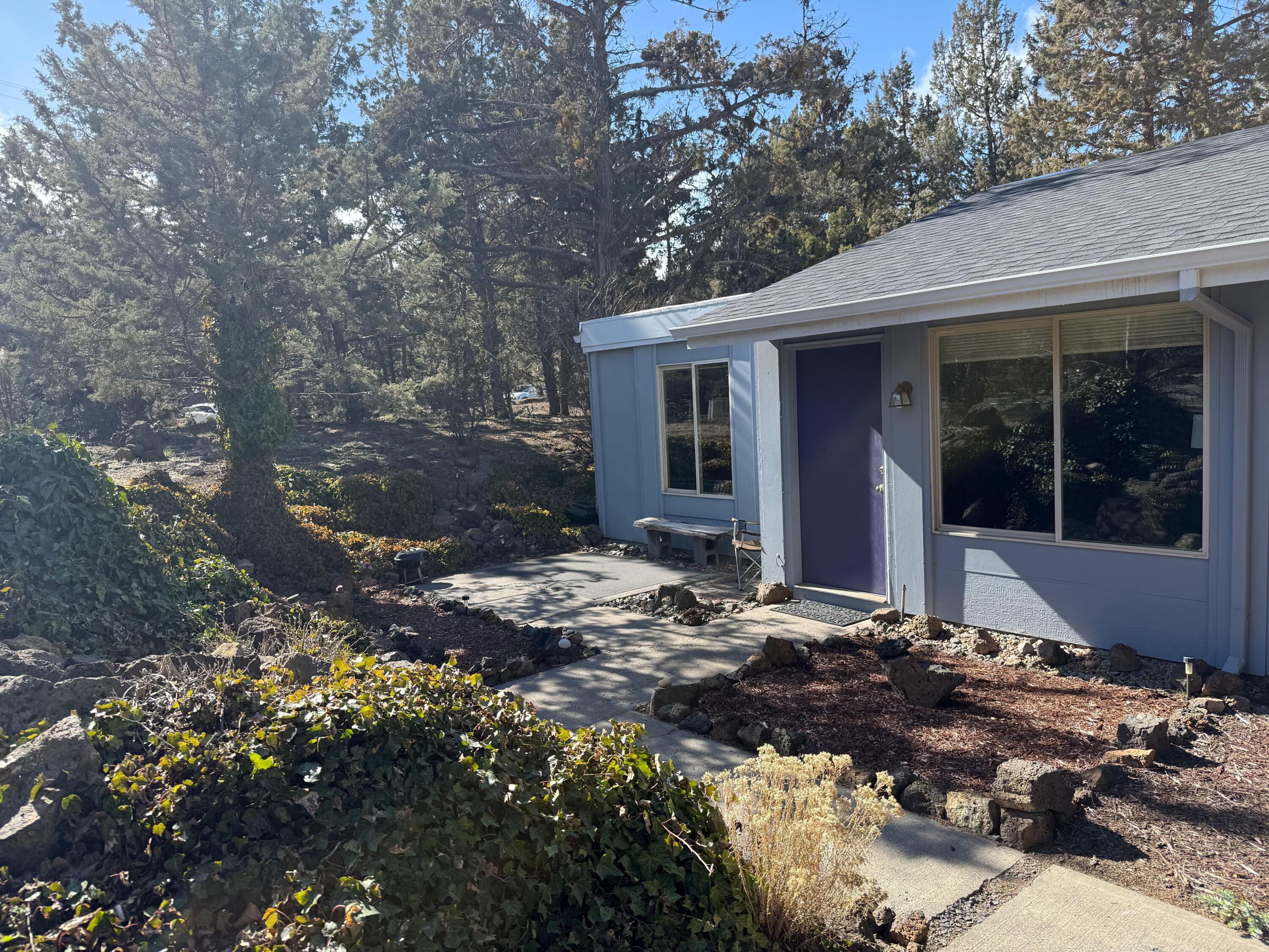 1700 NE Wells Acres Road, 3