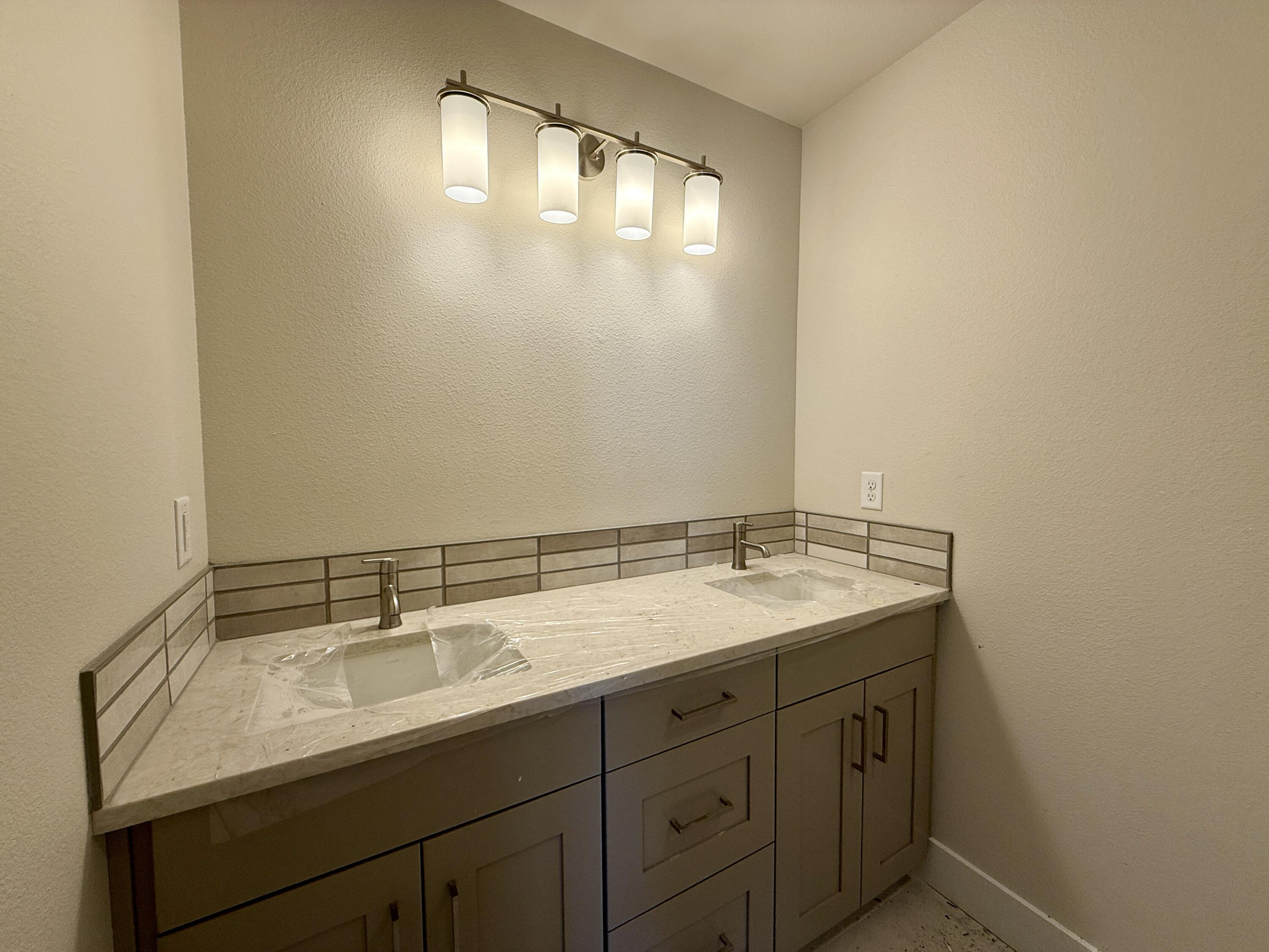 21849 SE Stromboli Court