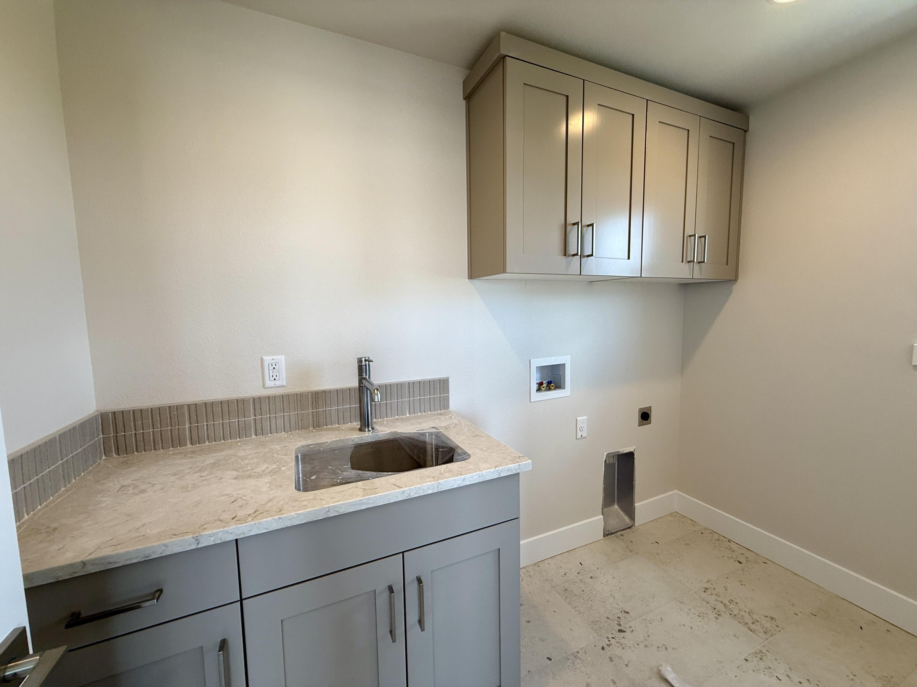 21849 SE Stromboli Court