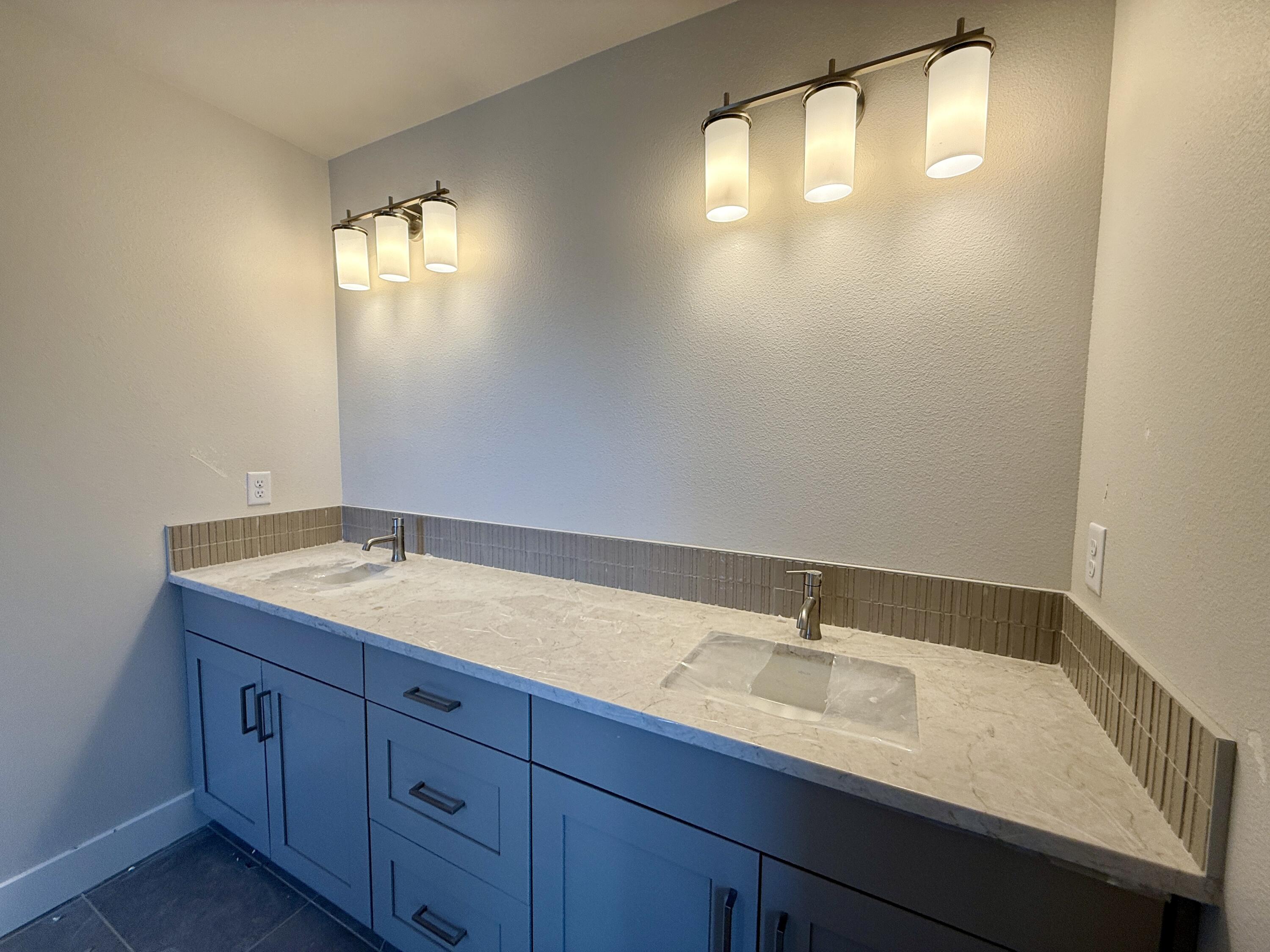 21849 SE Stromboli Court