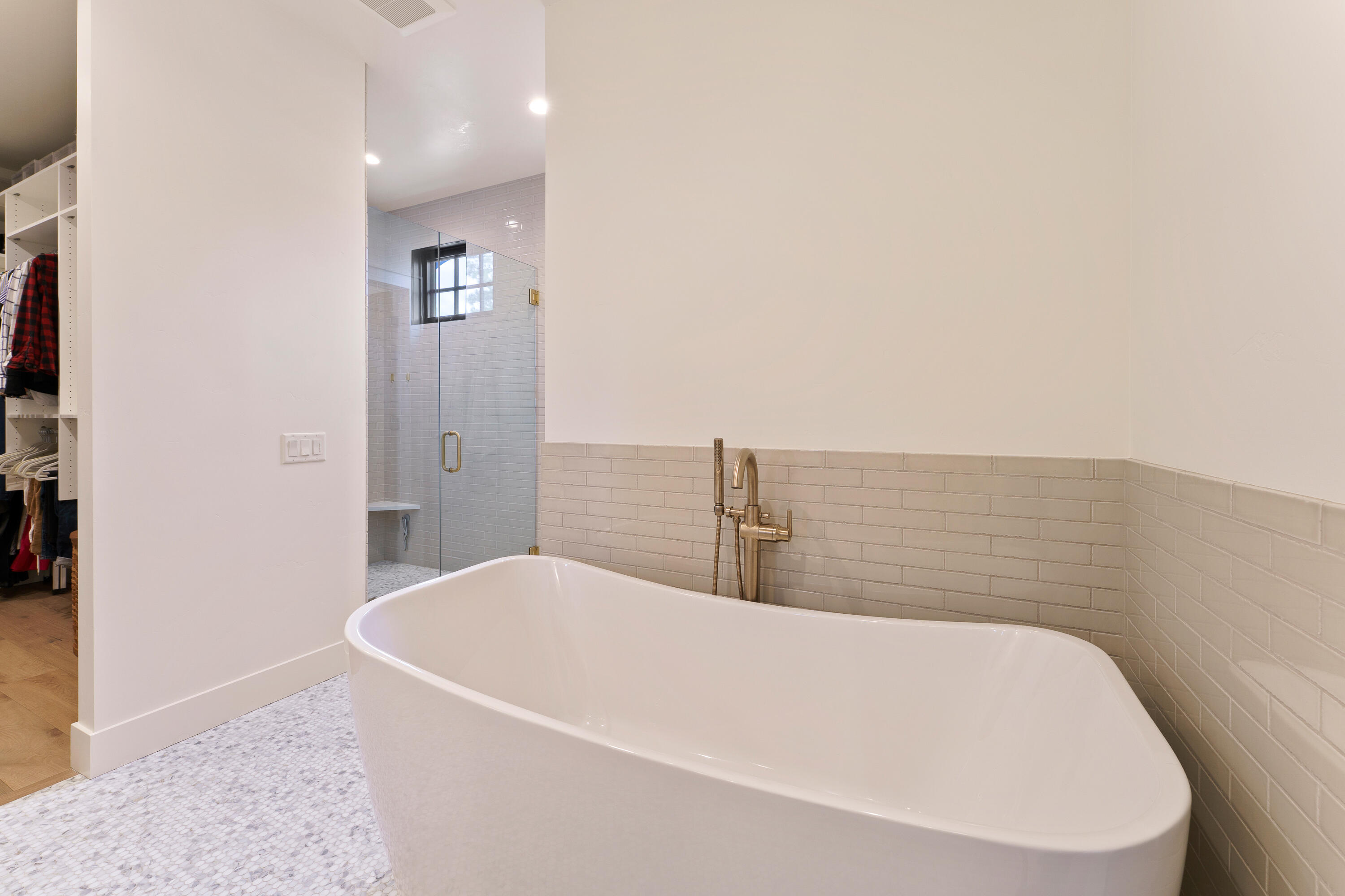 3099 NW Tharp Avenue