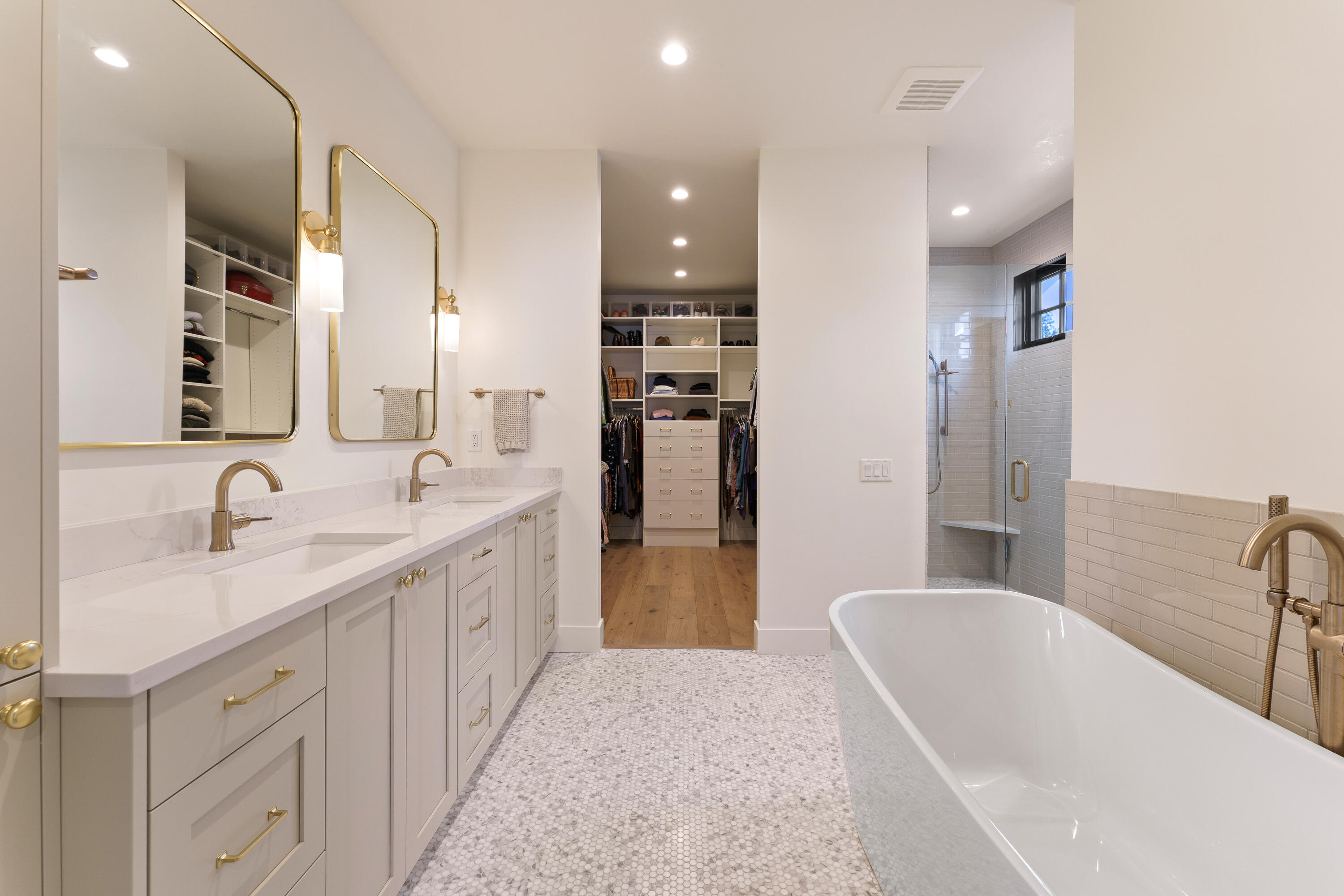 3099 NW Tharp Avenue