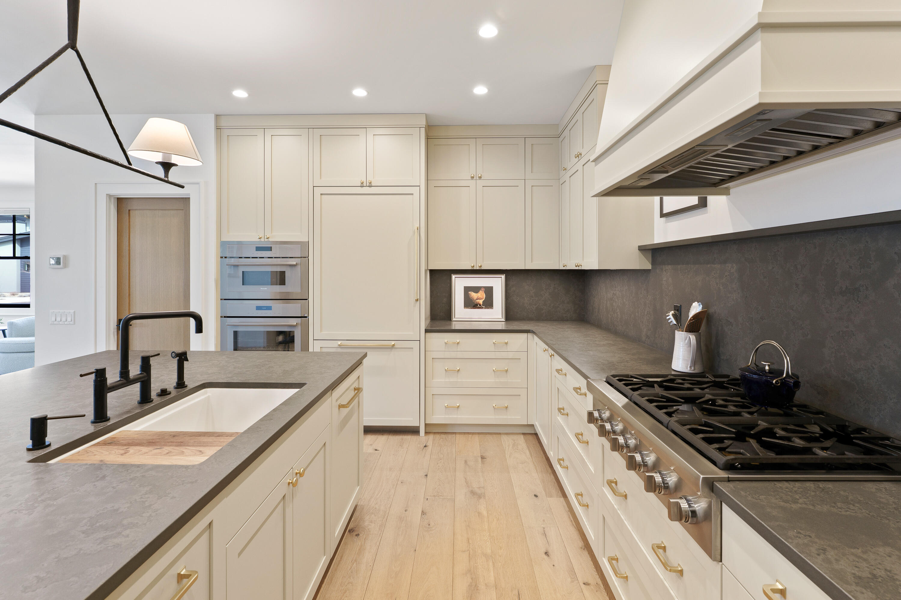 3099 NW Tharp Avenue