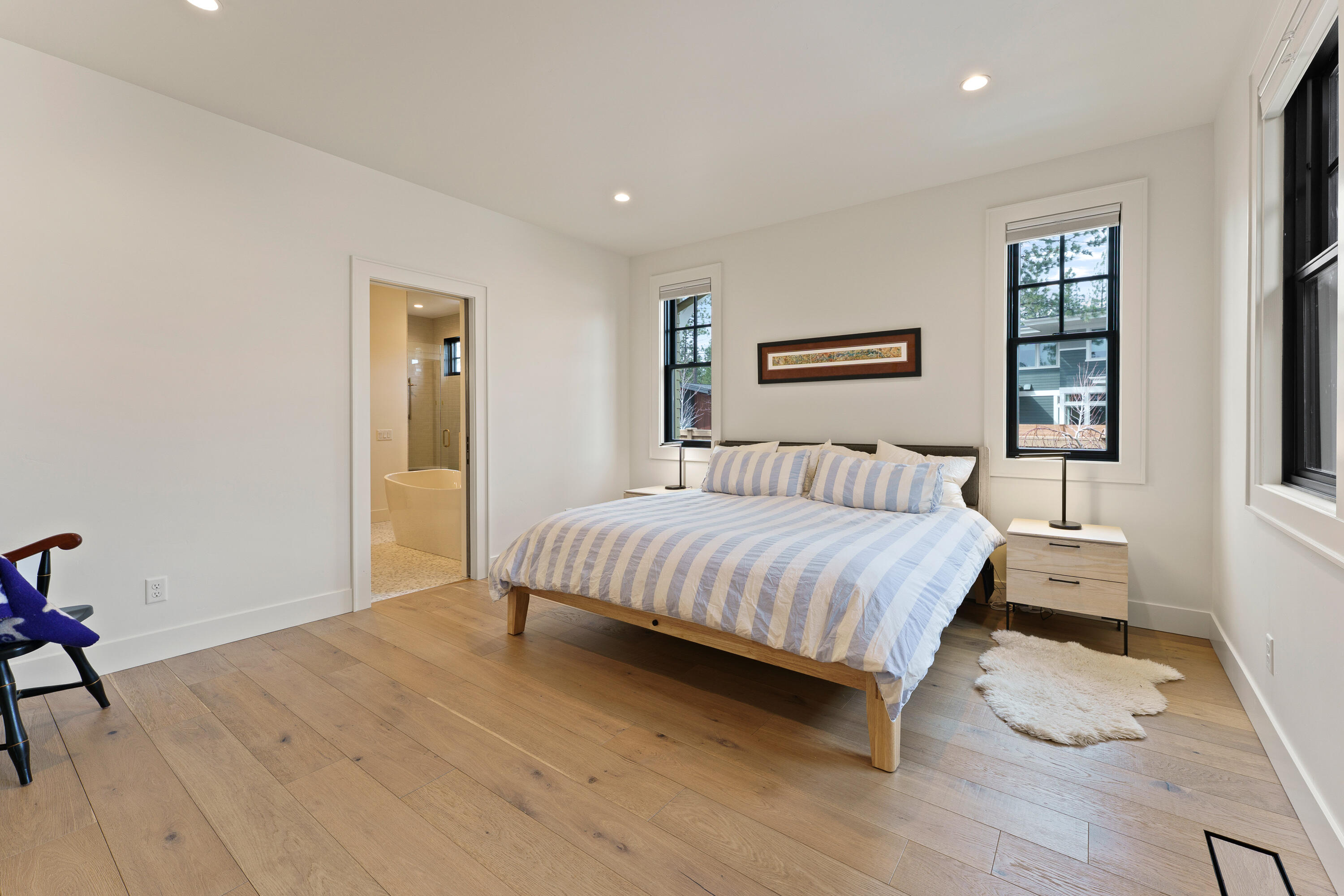 3099 NW Tharp Avenue