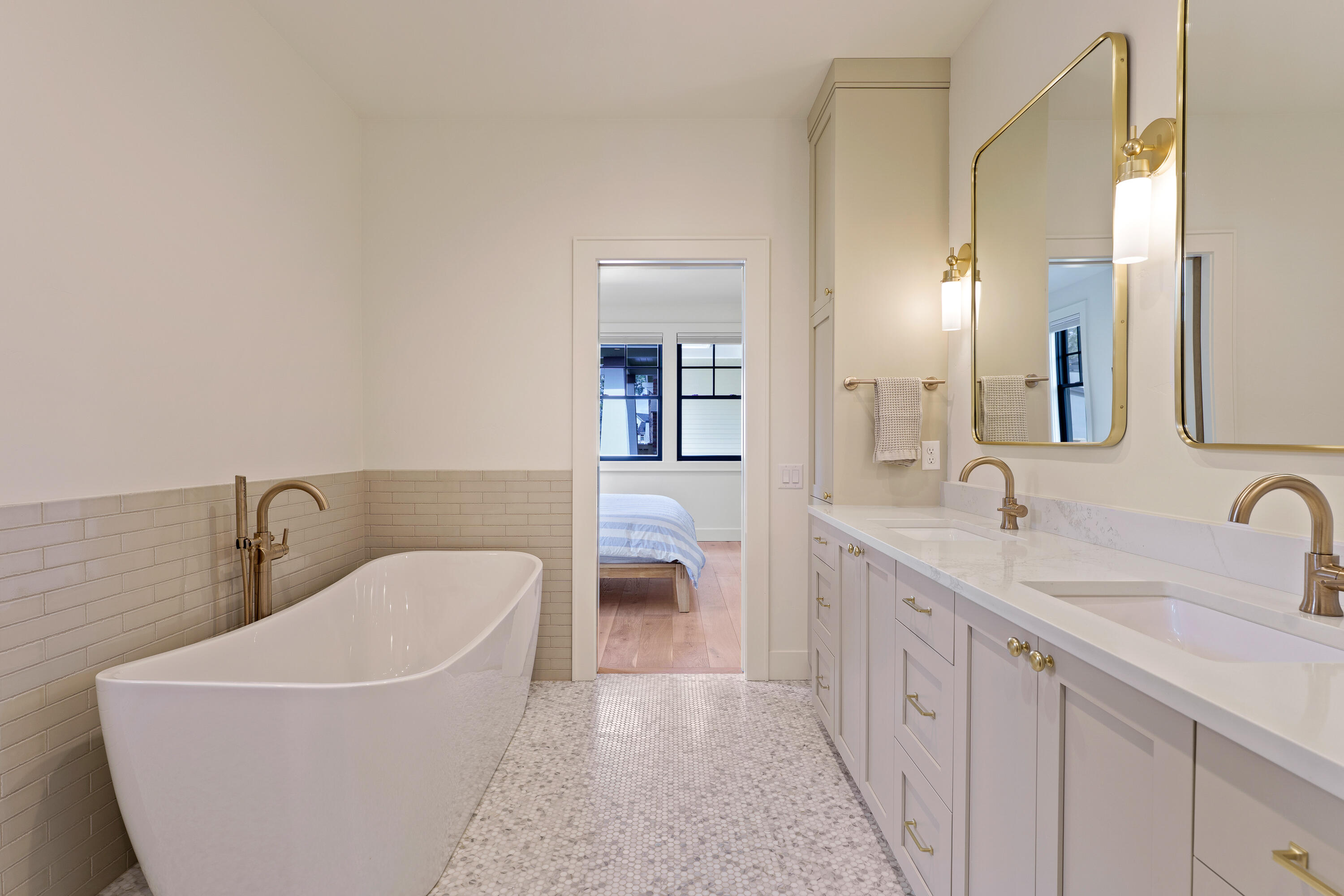 3099 NW Tharp Avenue