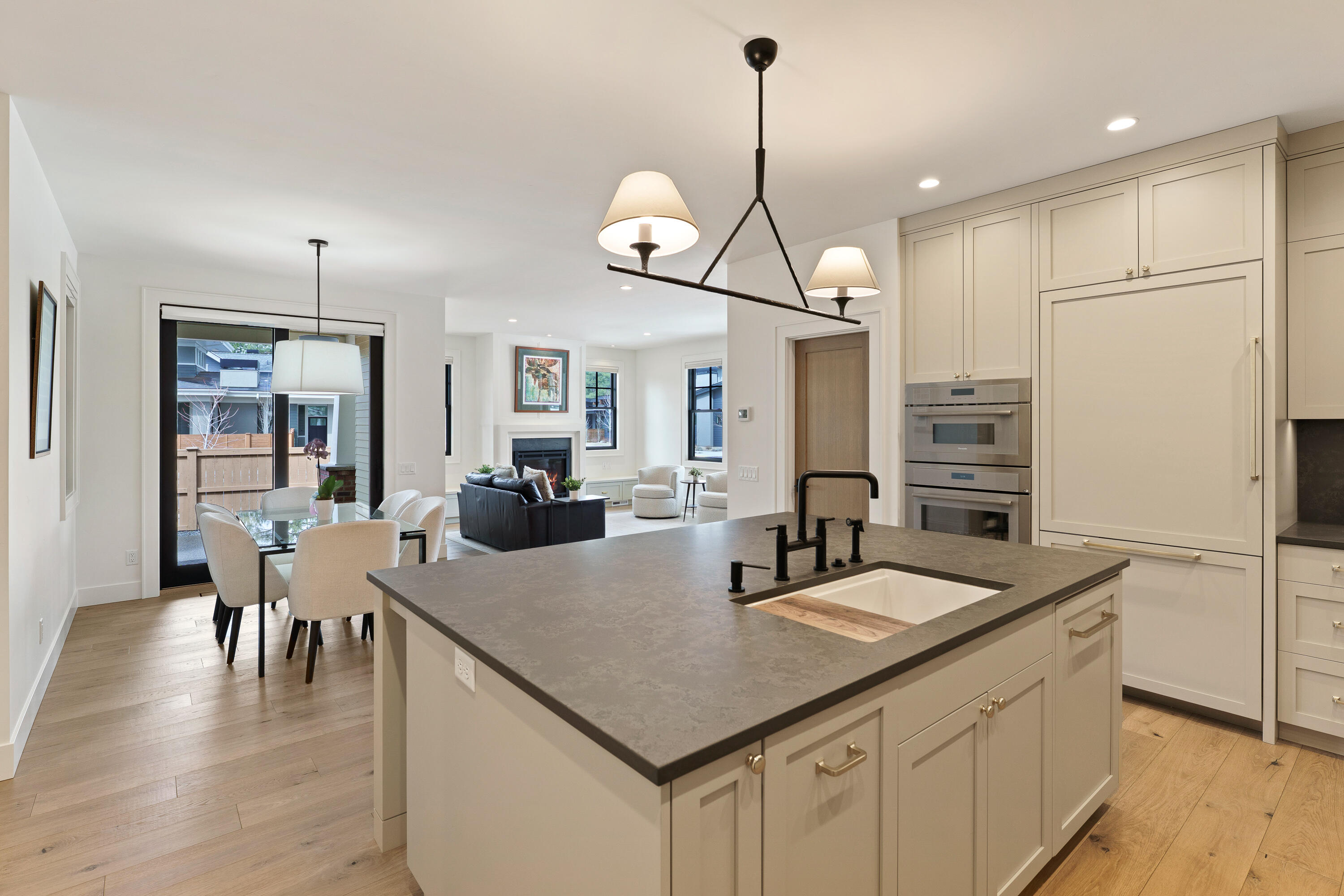 3099 NW Tharp Avenue