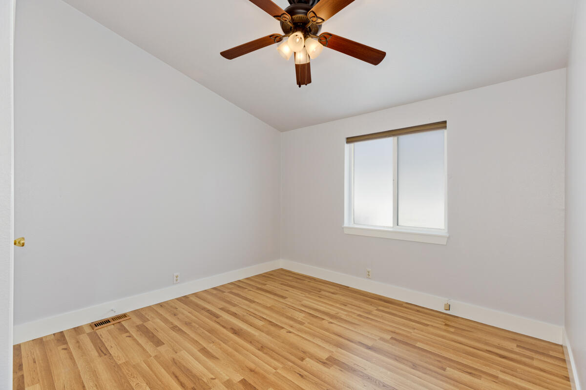 2356 SW Mariposa Loop