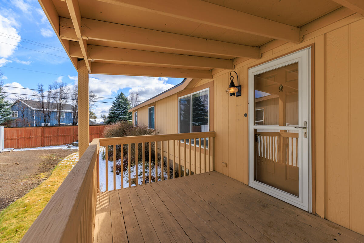 2356 SW Mariposa Loop