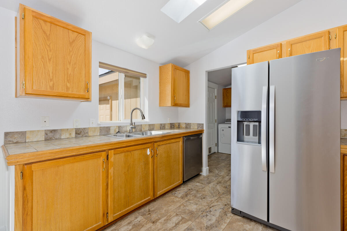 2356 SW Mariposa Loop