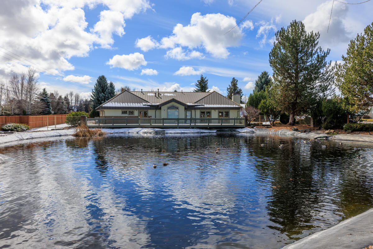 2356 SW Mariposa Loop