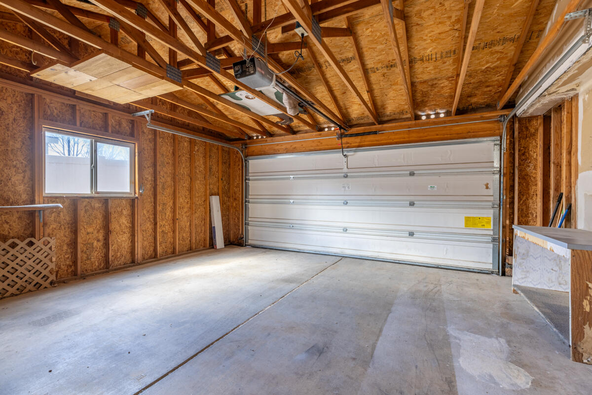 2356 SW Mariposa Loop