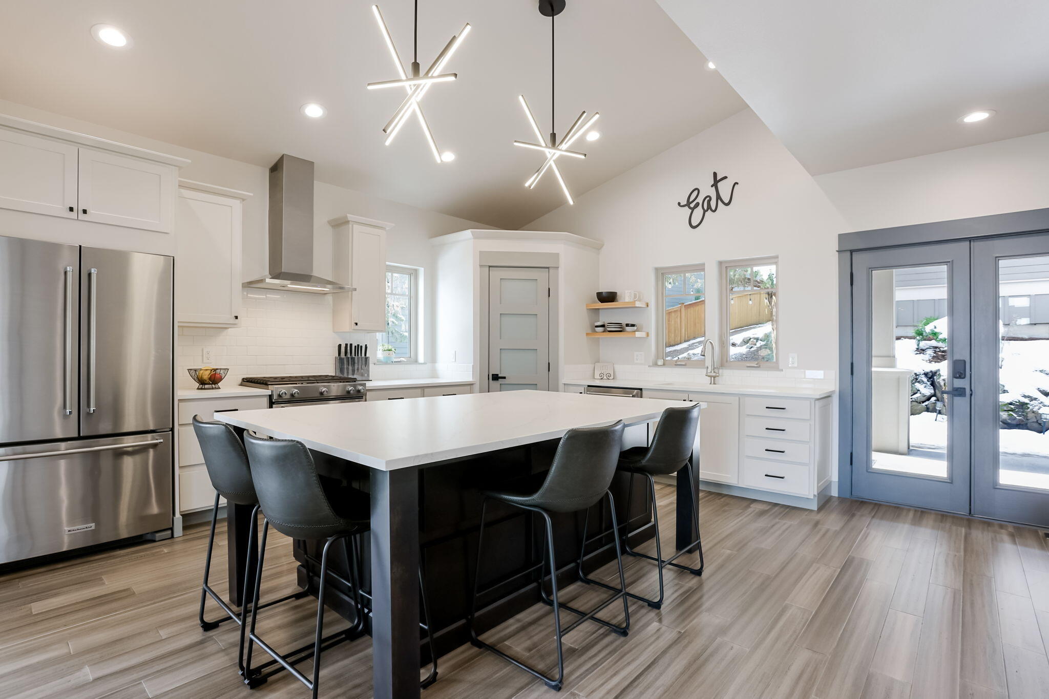 3311 NW Bungalow Drive