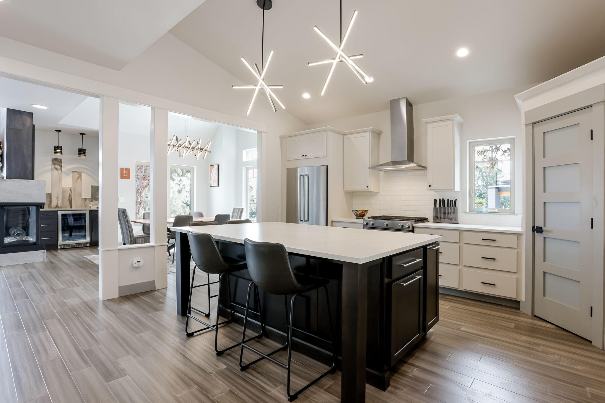 3311 NW Bungalow Drive