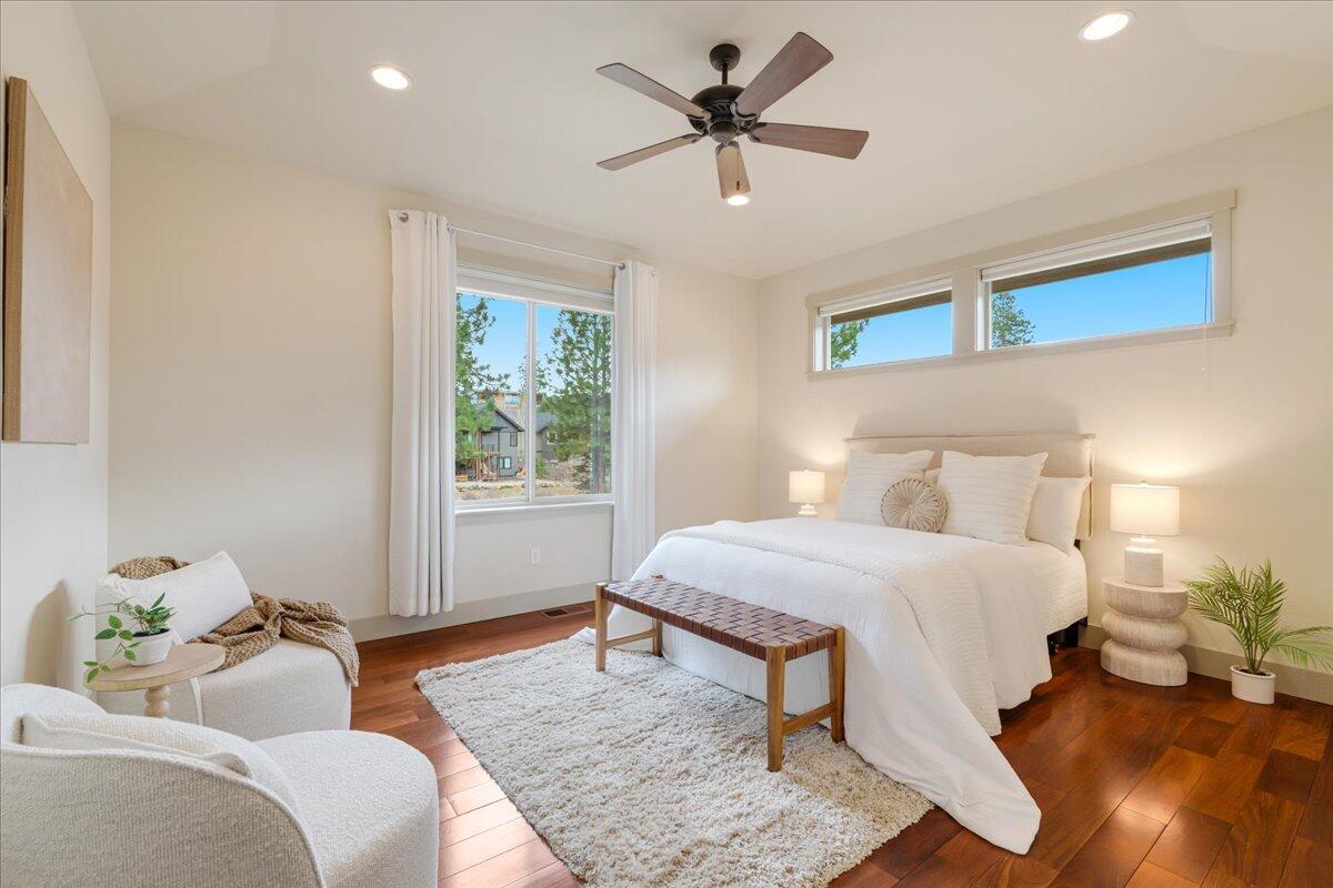 2879 NW Perlette Lane