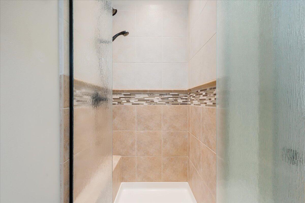 2879 NW Perlette Lane