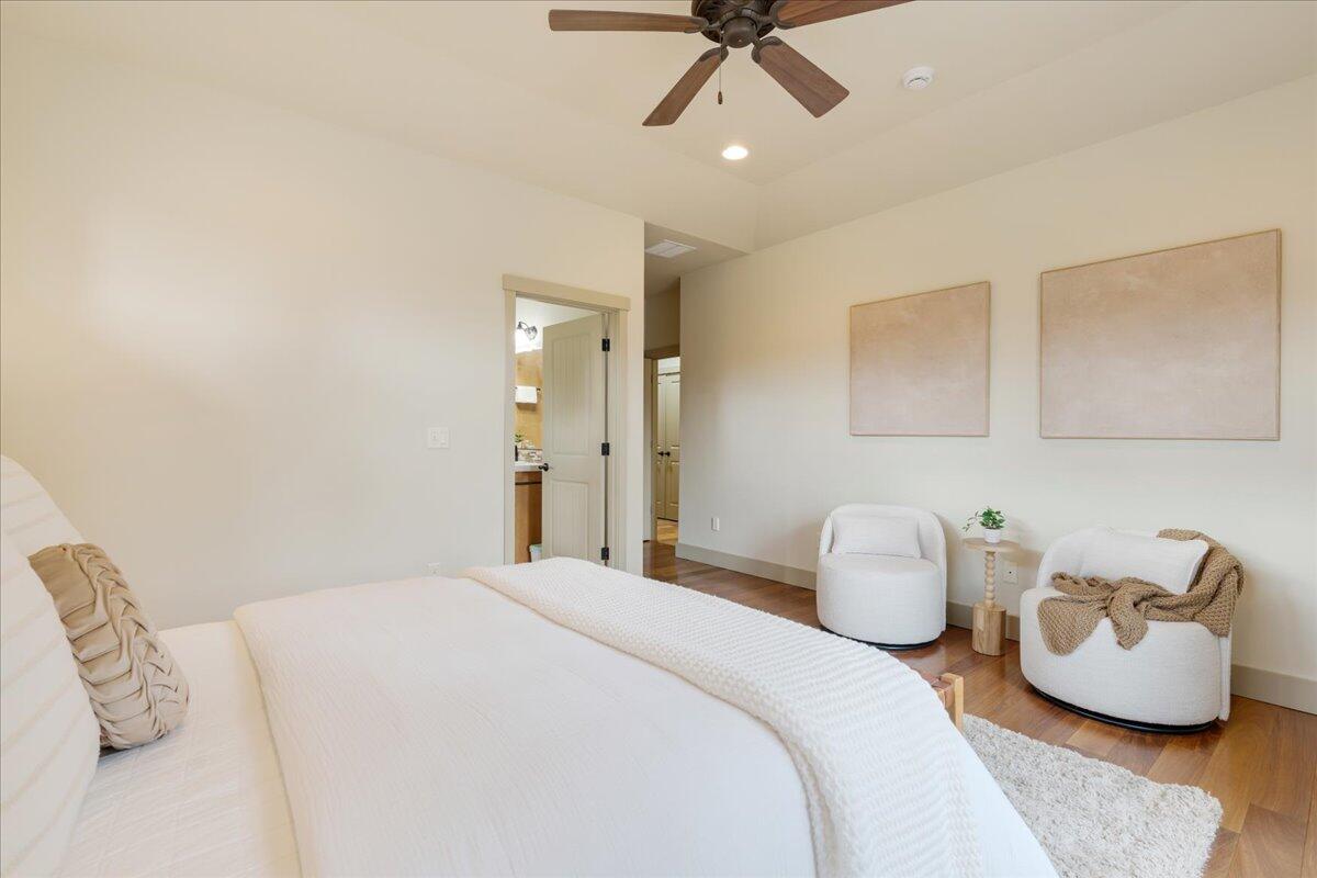 2879 NW Perlette Lane