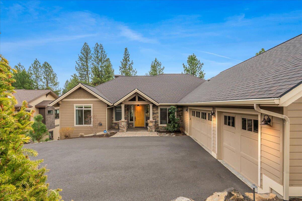 2879 NW Perlette Lane