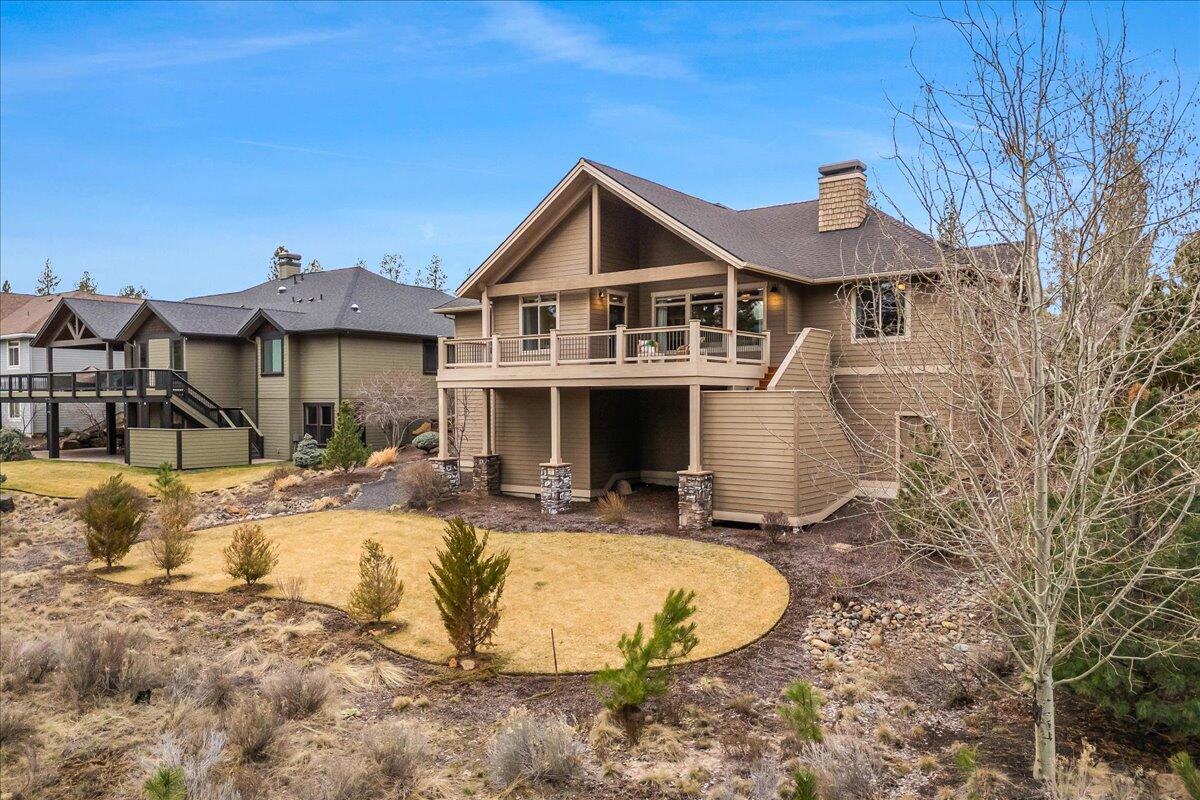 2879 NW Perlette Lane