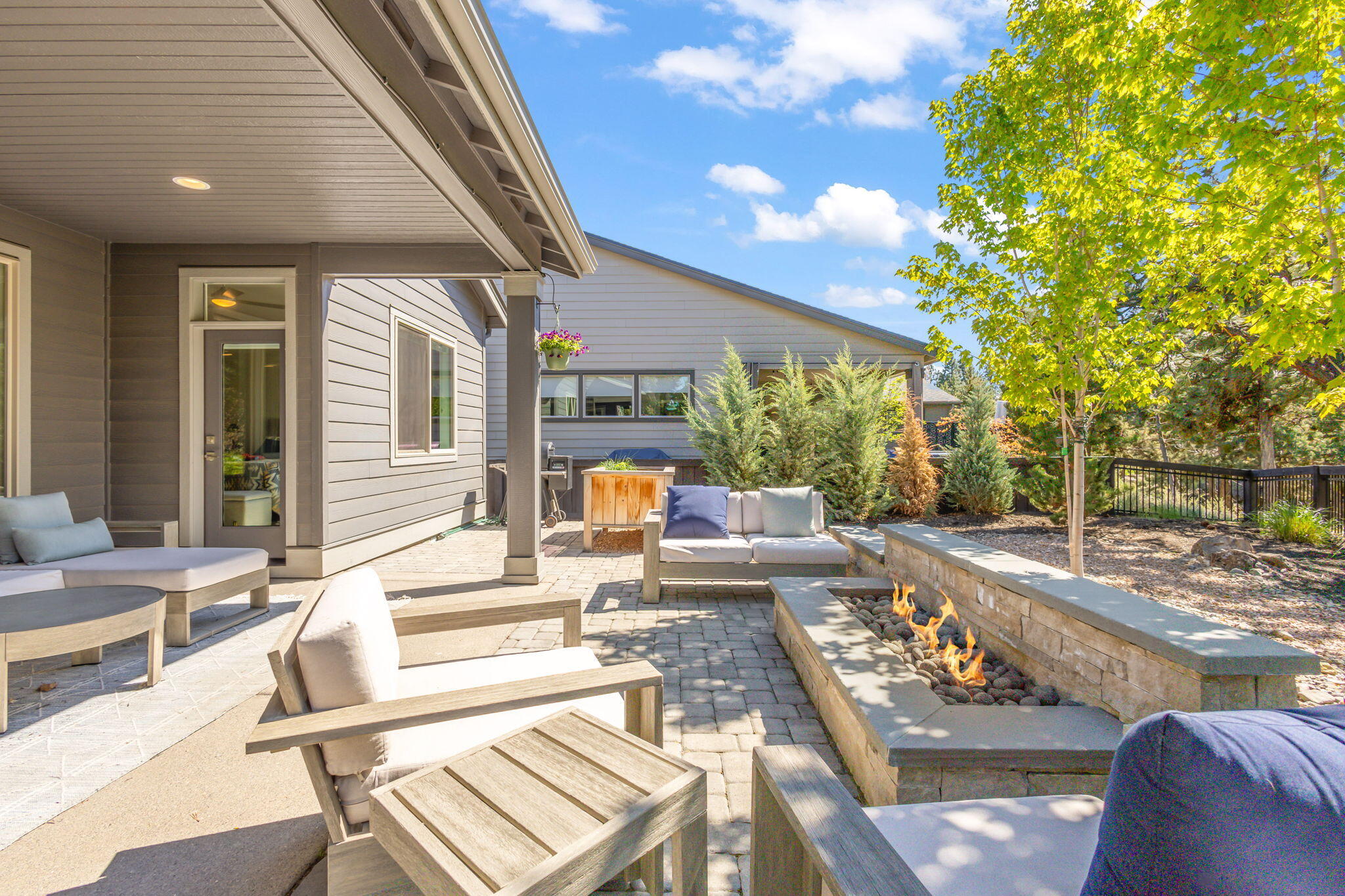 2687 NW Rippling River Court