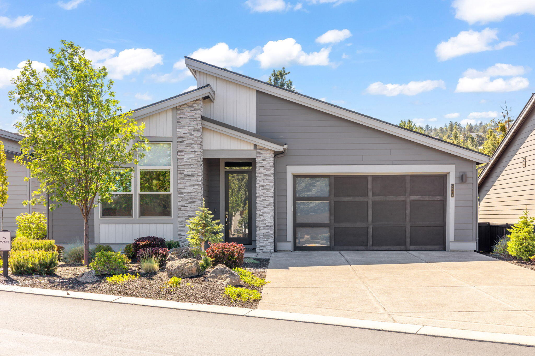 2687 NW Rippling River Court